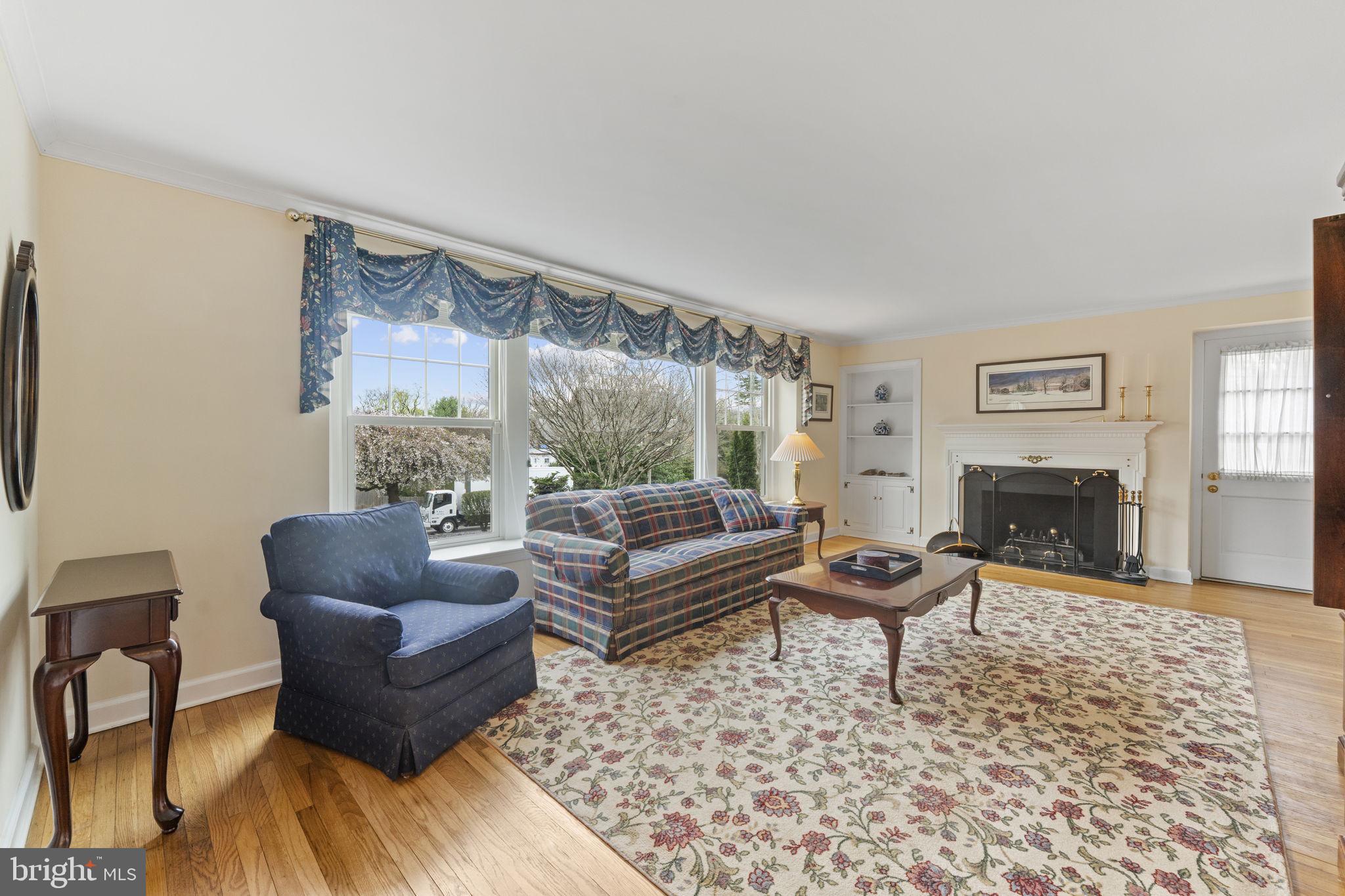 SOUTH WAYNE - Residential