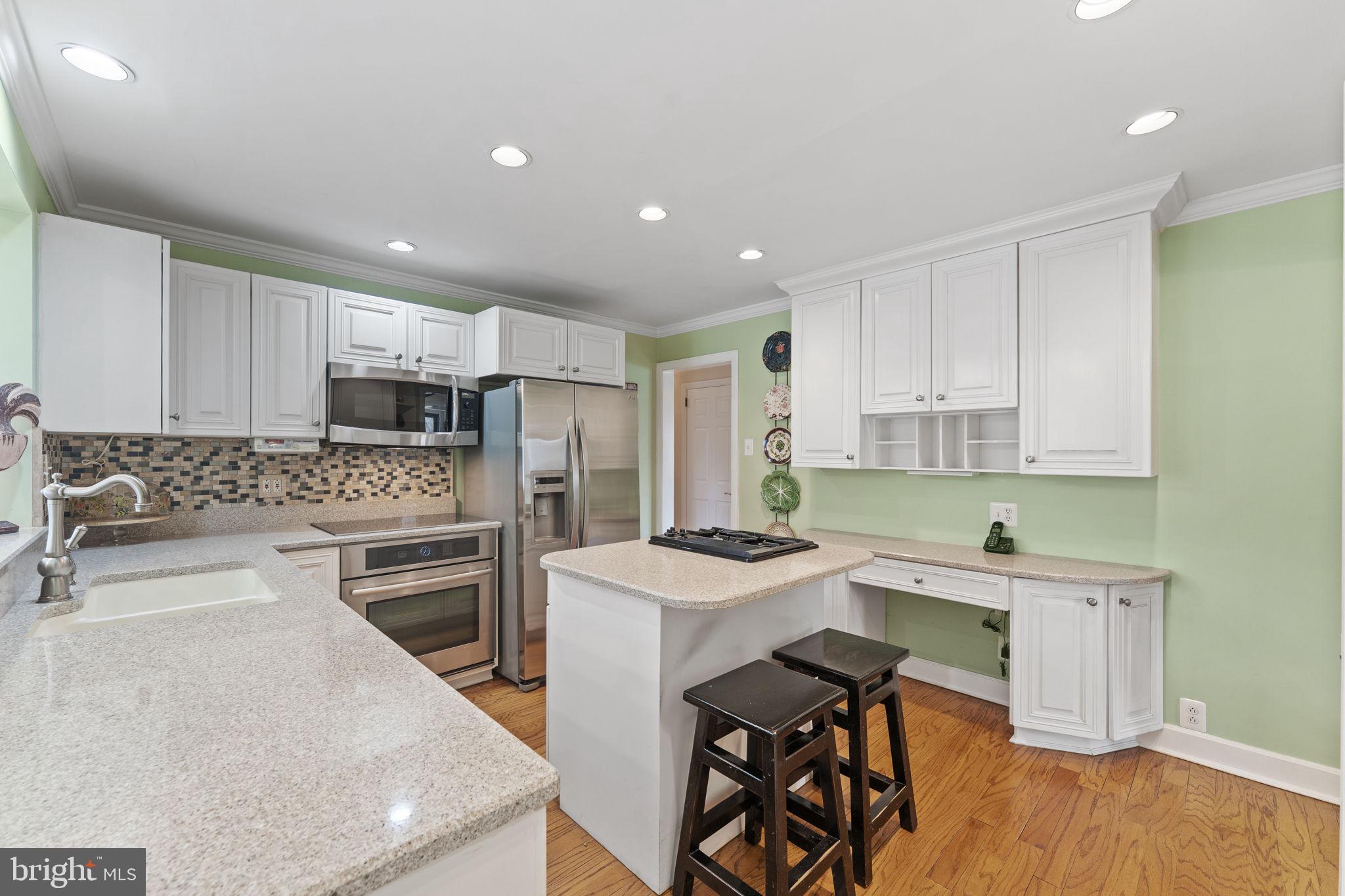 SOUTH WAYNE - Residential