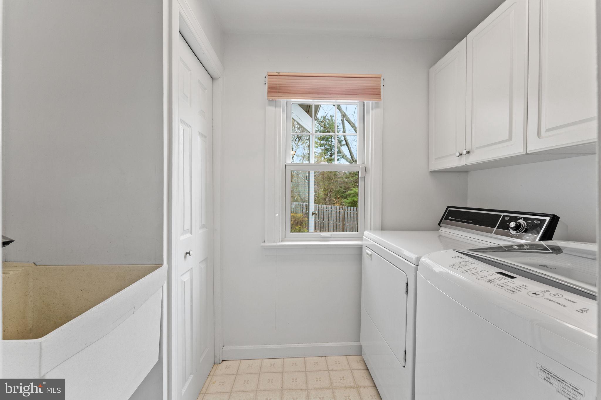 SOUTH WAYNE - Residential