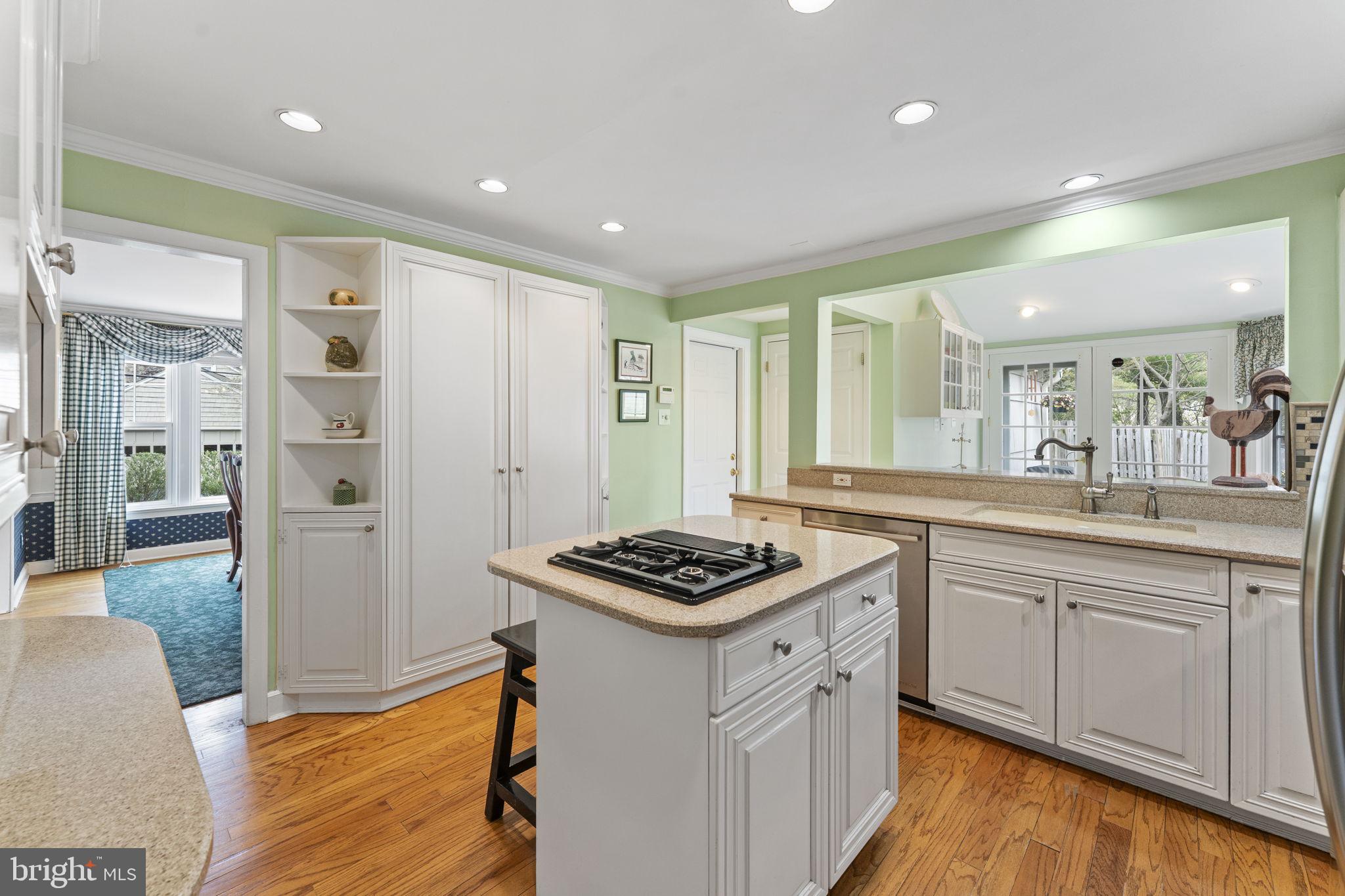 SOUTH WAYNE - Residential