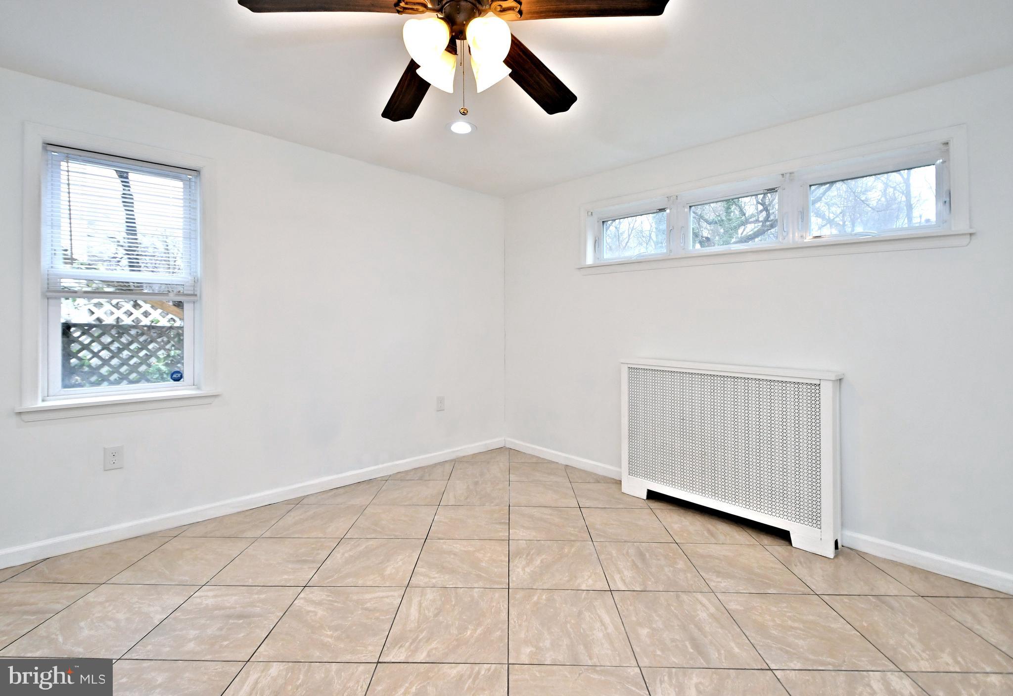 ELKINS PARK - Residential