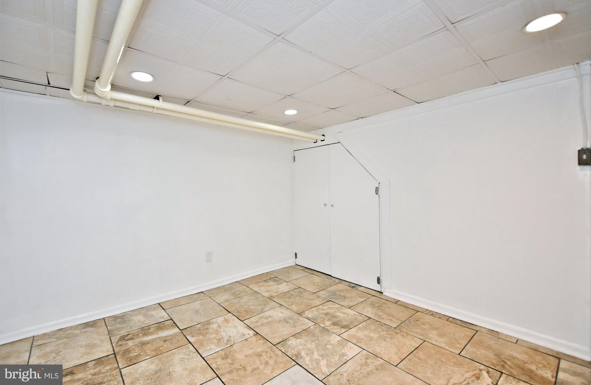 ELKINS PARK - Residential