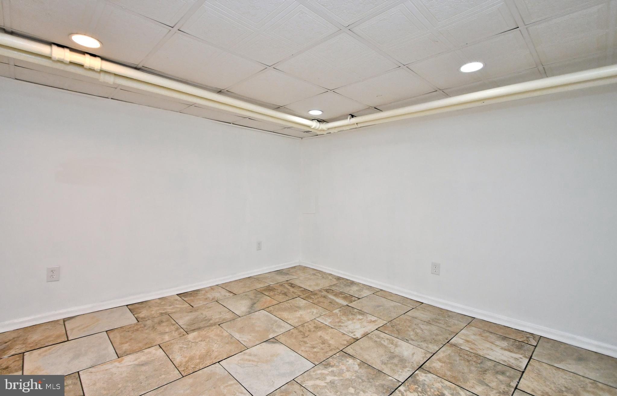 ELKINS PARK - Residential