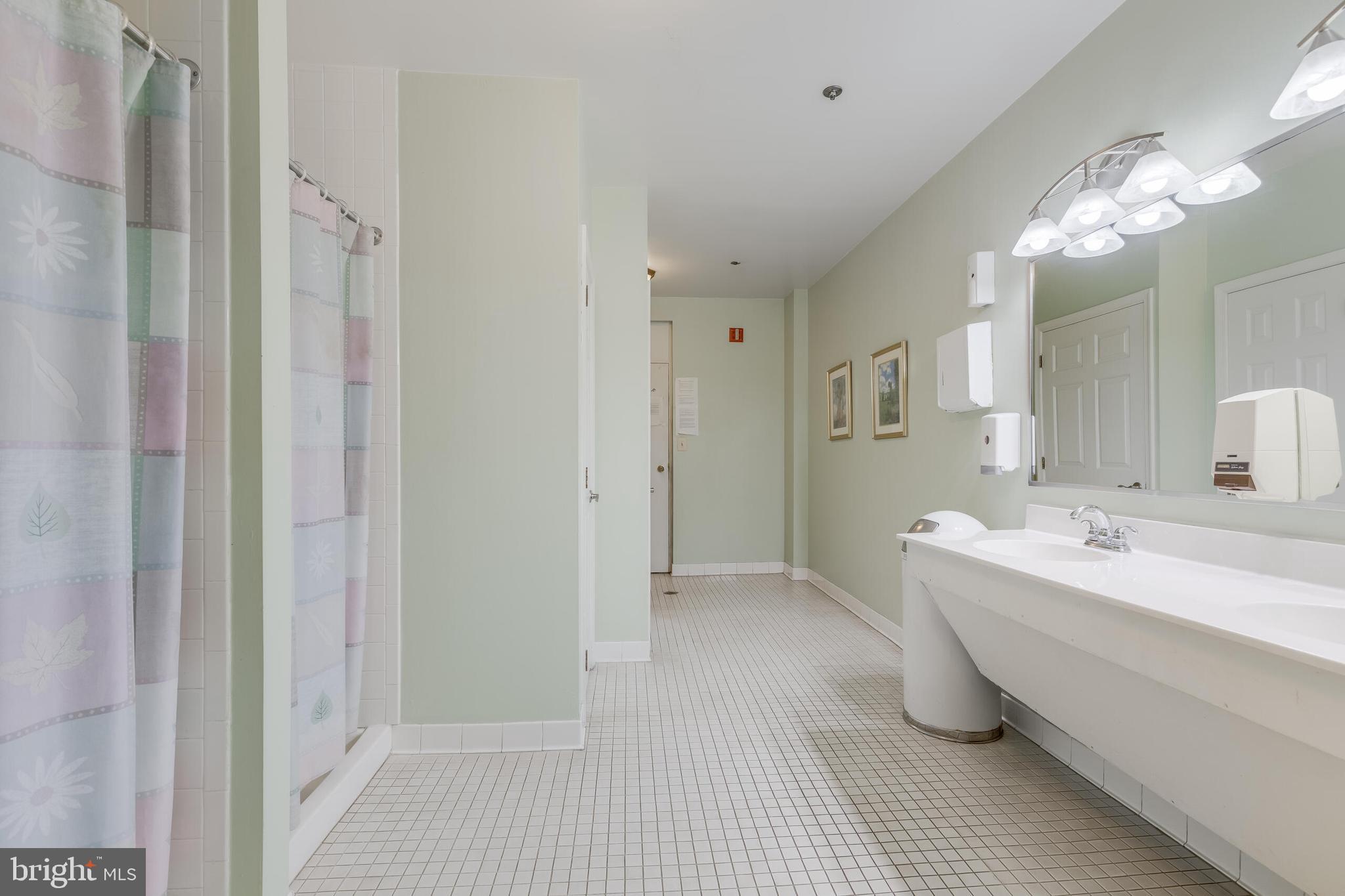 BRADDOCK PLACE - Residential