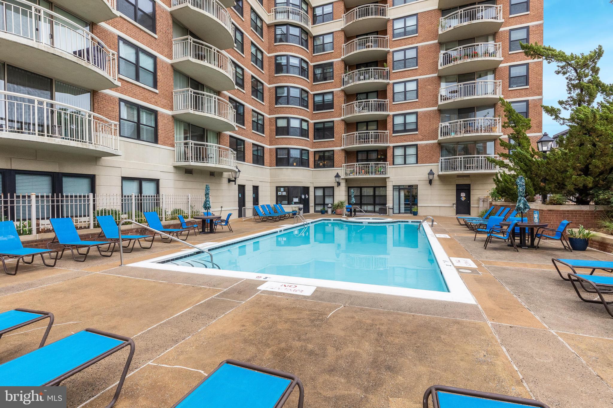 BRADDOCK PLACE - Residential