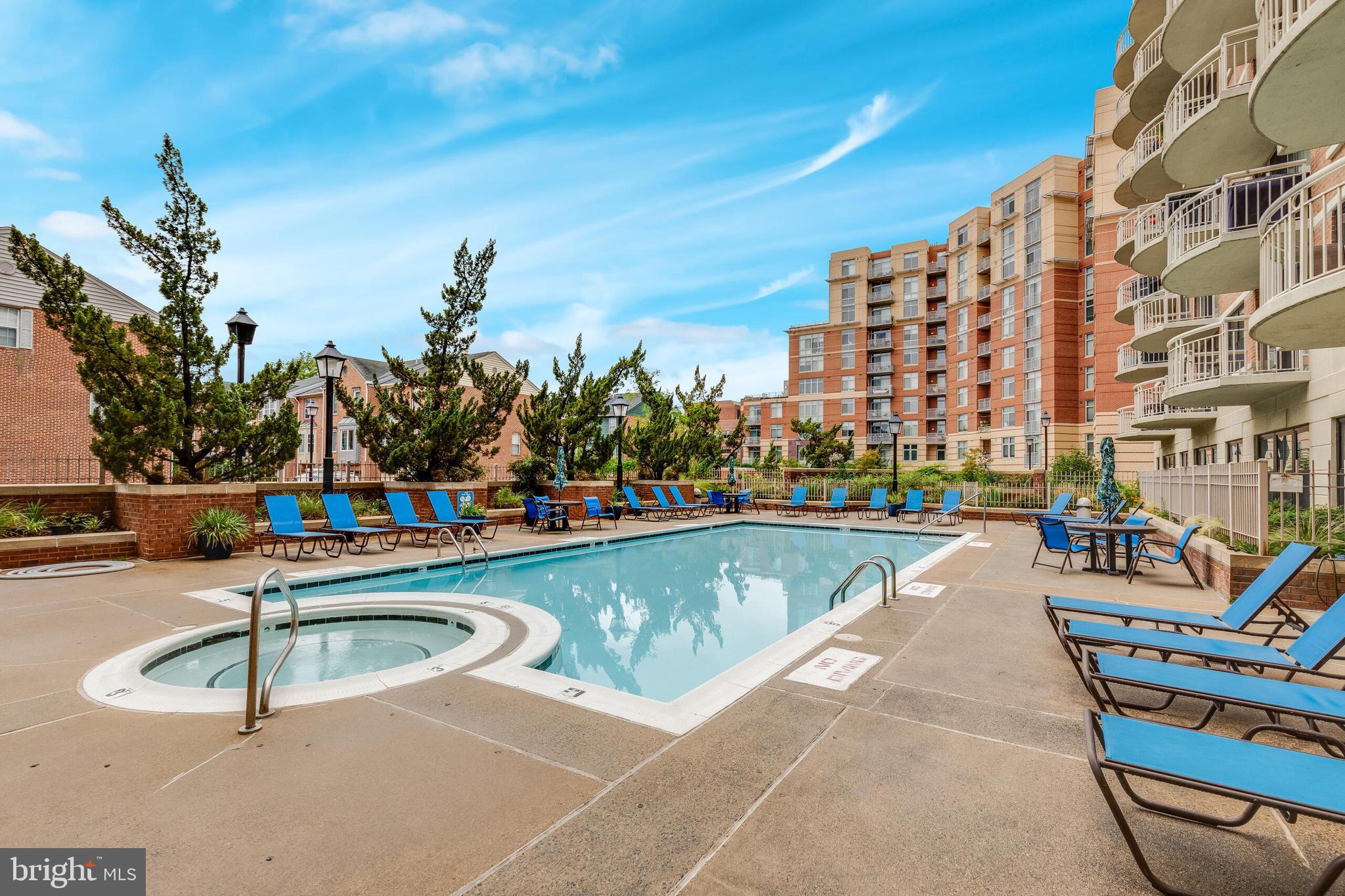 BRADDOCK PLACE - Residential