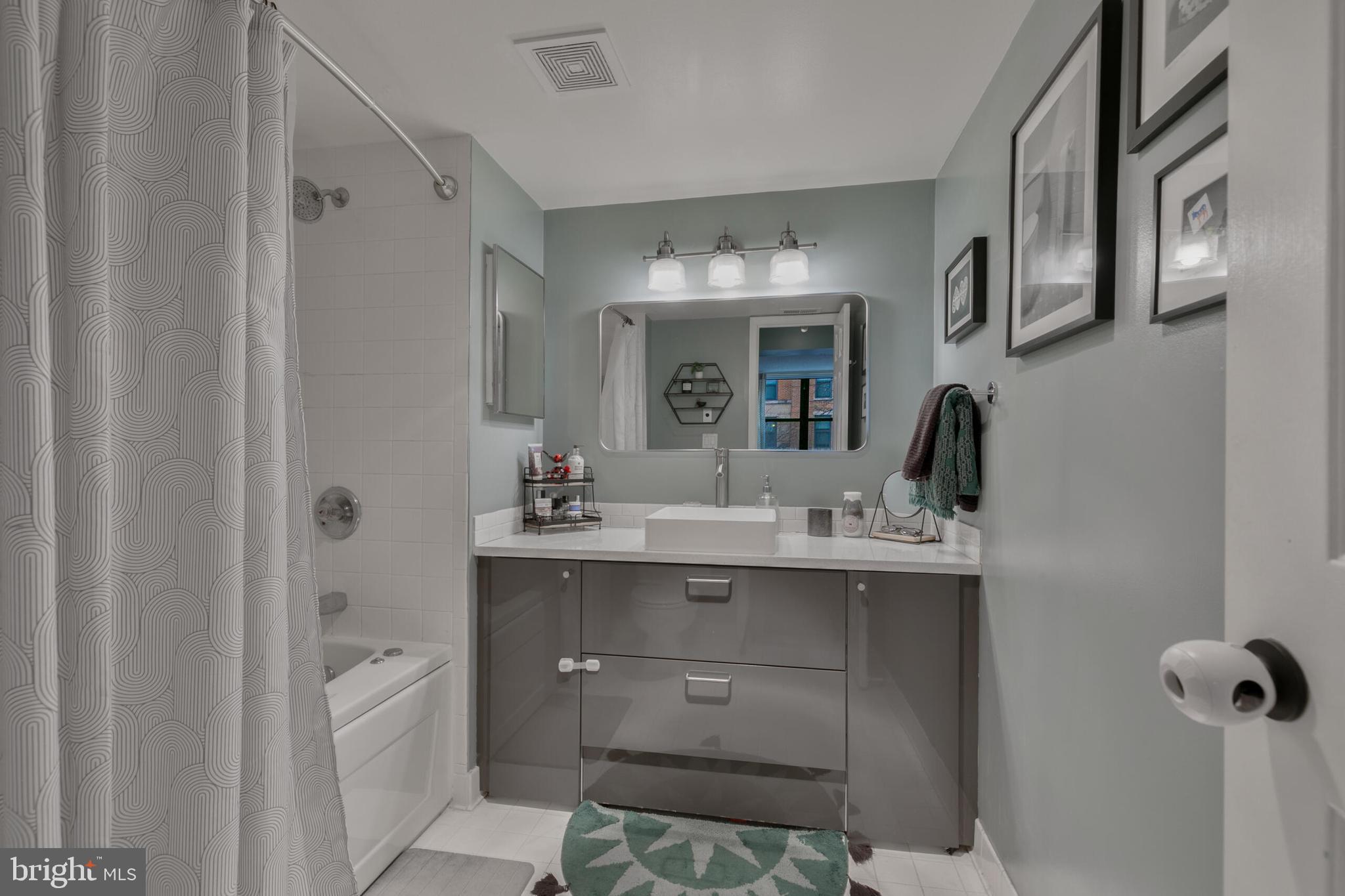 BRADDOCK PLACE - Residential