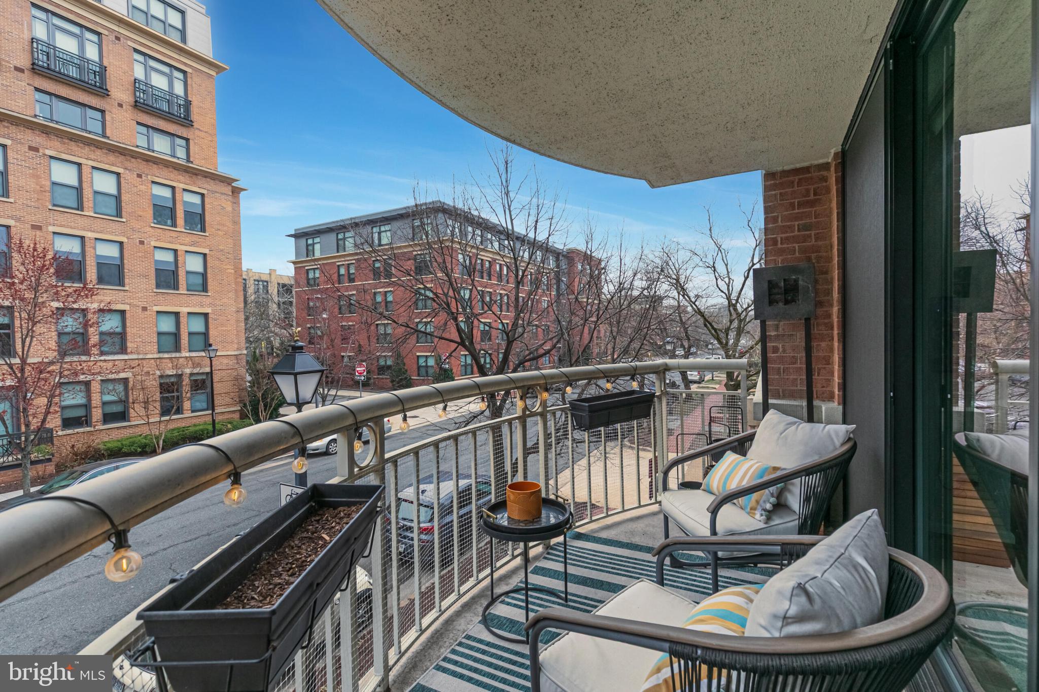 BRADDOCK PLACE - Residential