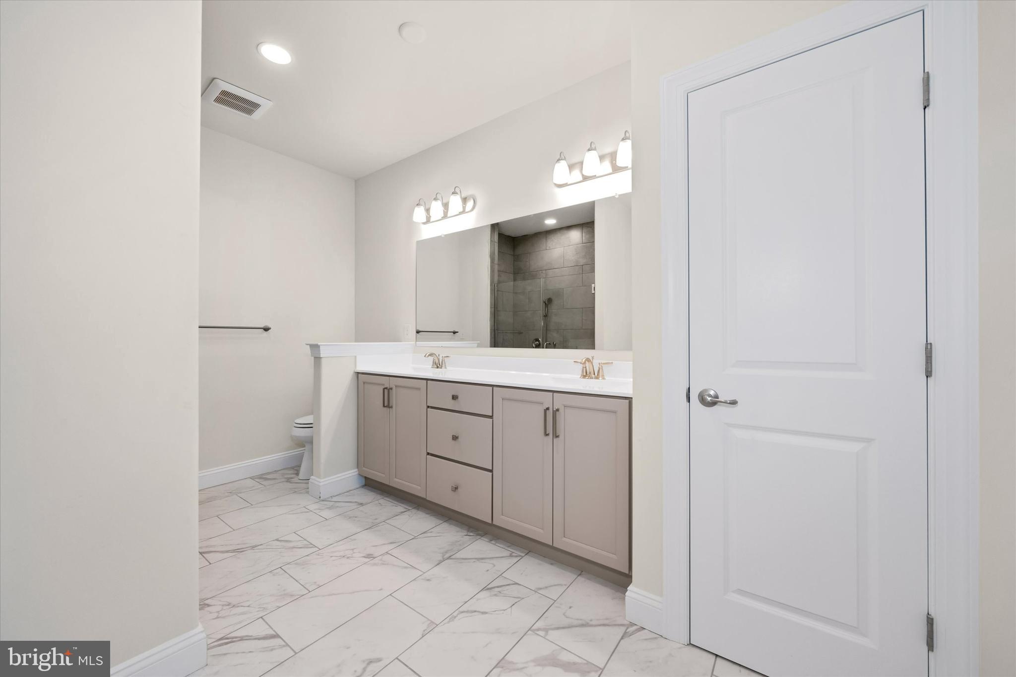 BRIAR CREEK - Residential