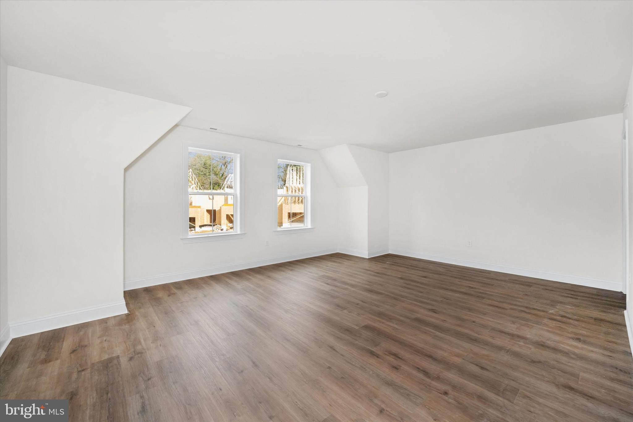 BRIAR CREEK - Residential