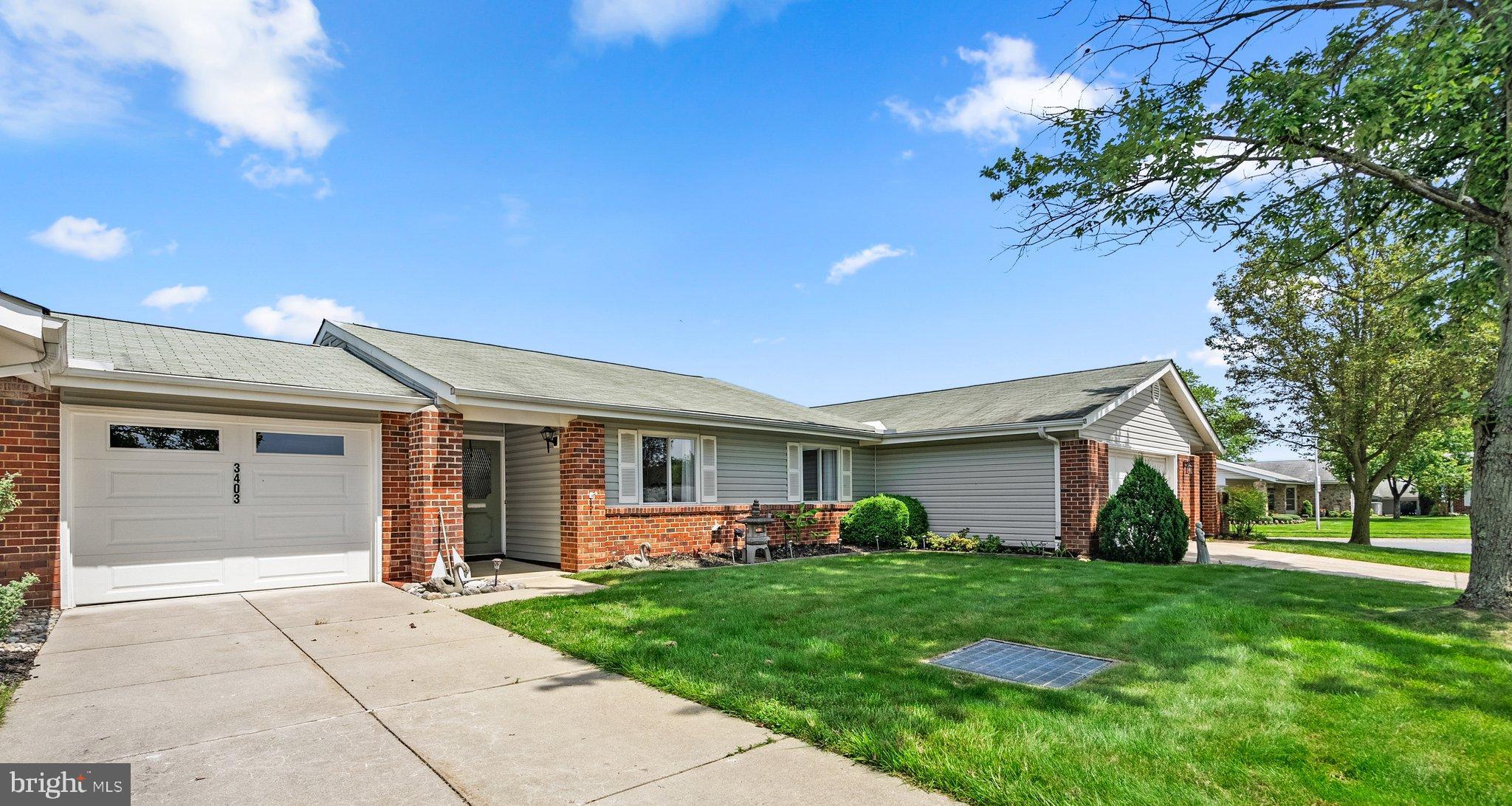 ROSSMOOR MUTUAL #16 - Residential