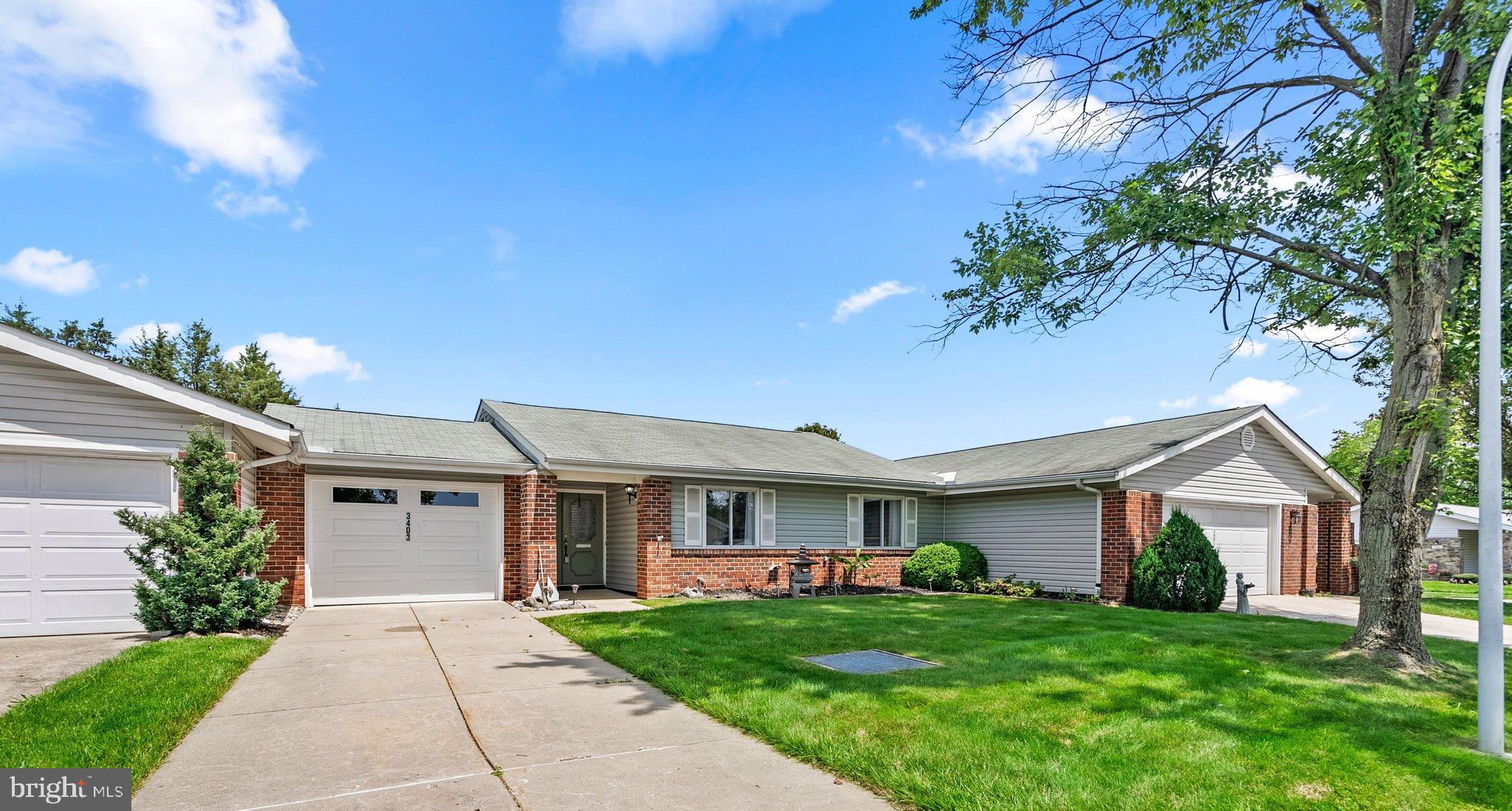 ROSSMOOR MUTUAL #16 - Residential