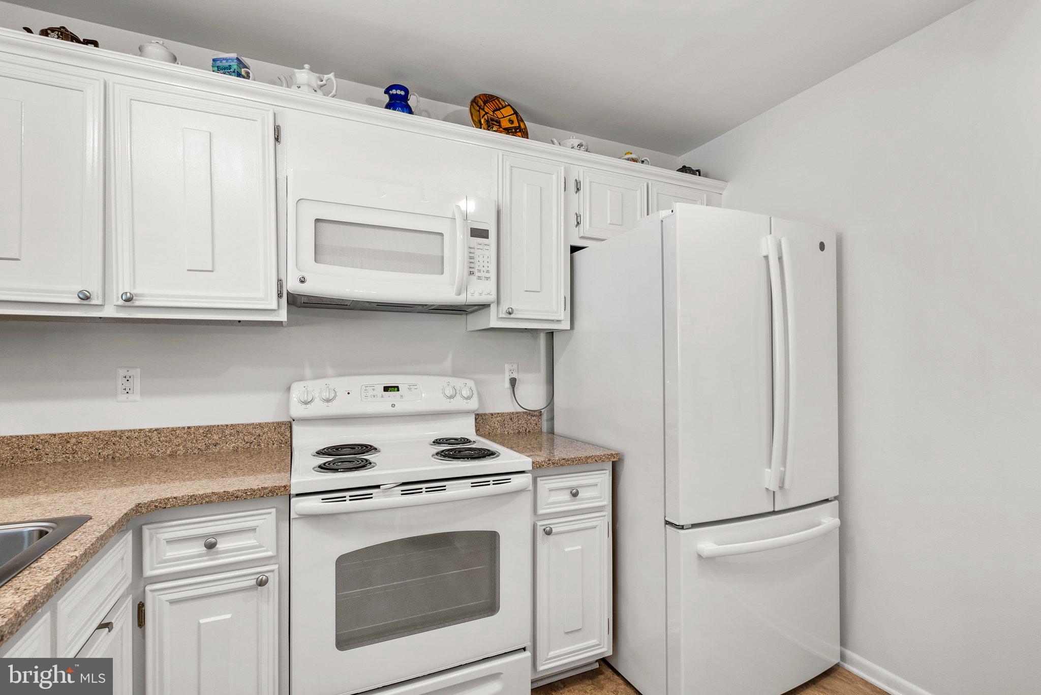 ROSSMOOR MUTUAL #16 - Residential