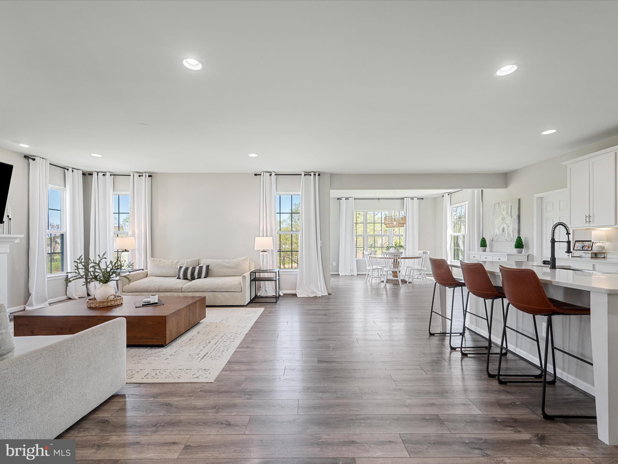 THE BLUFFS AT SLEETER LAKE - Residential