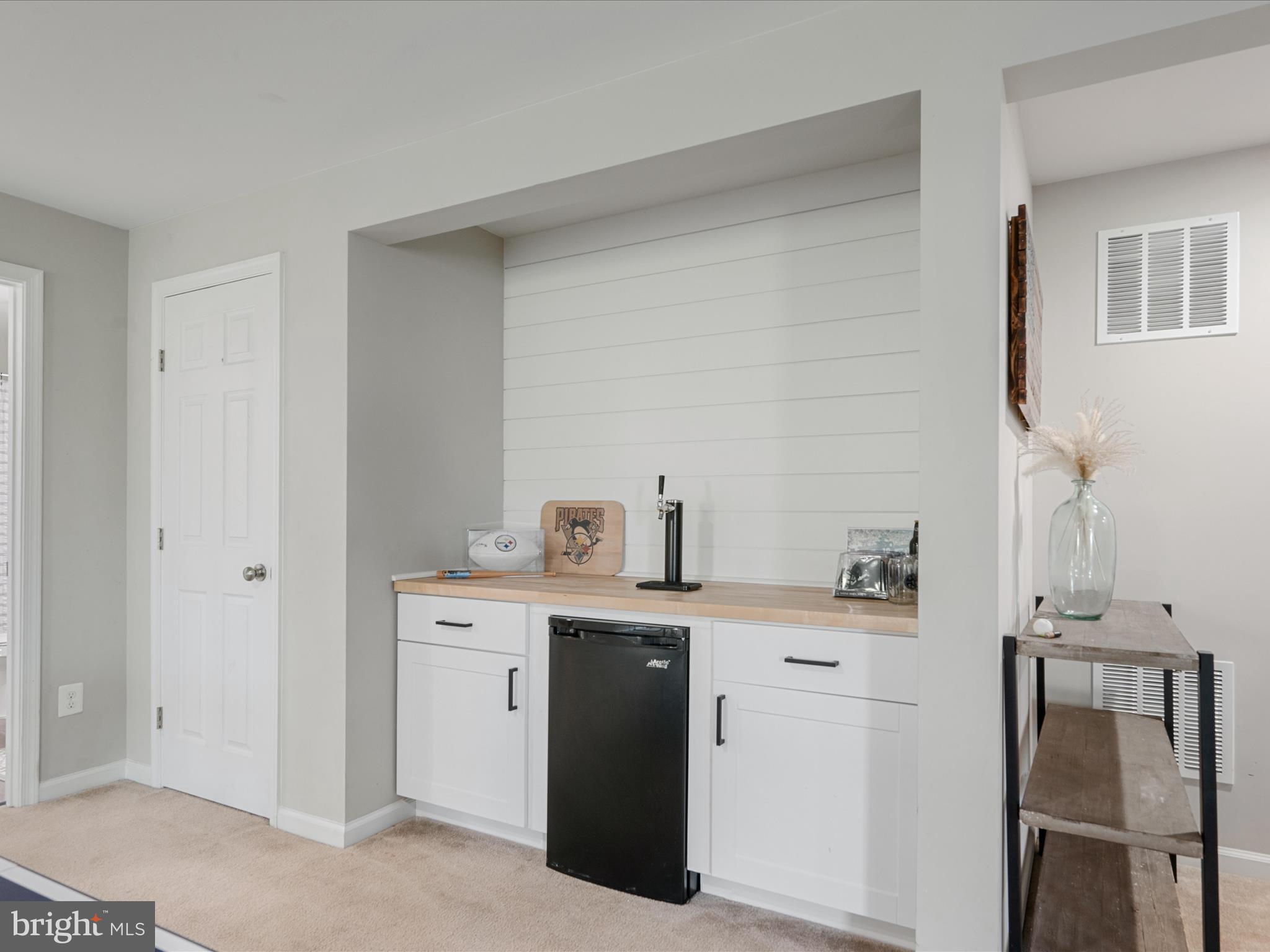 THE BLUFFS AT SLEETER LAKE - Residential