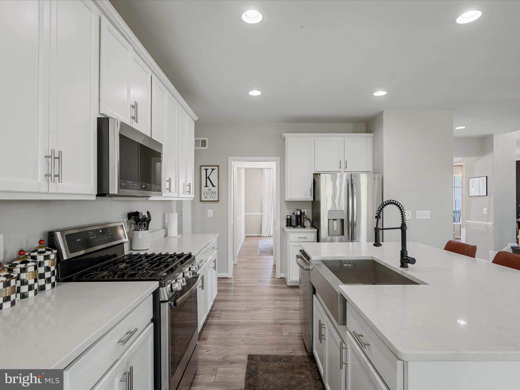 THE BLUFFS AT SLEETER LAKE - Residential