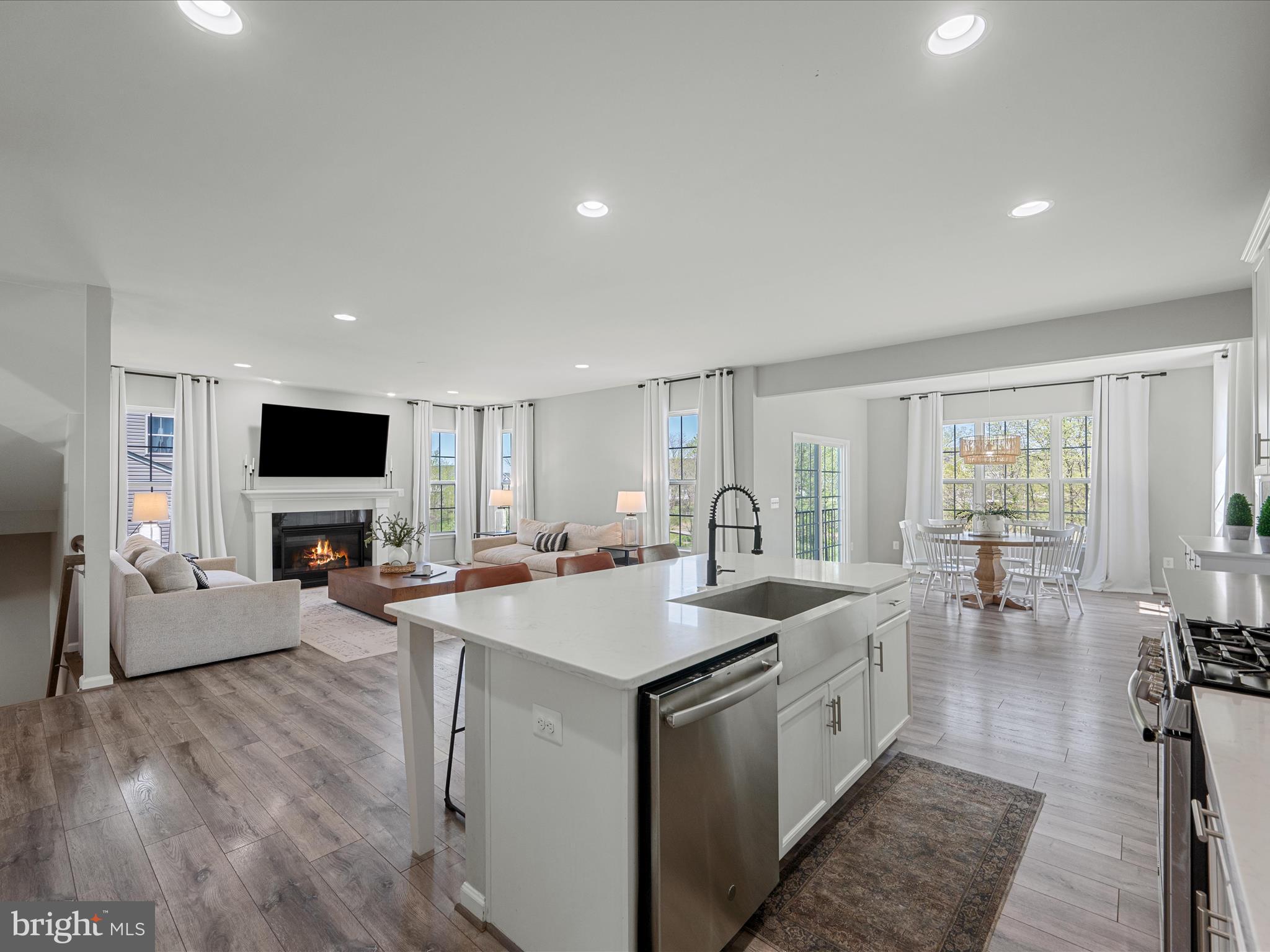 THE BLUFFS AT SLEETER LAKE - Residential