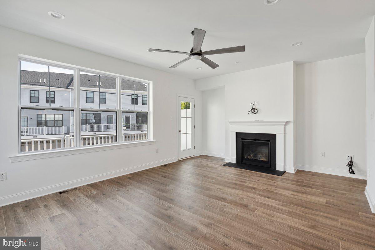 FREELAND SQUARE - Residential Lease