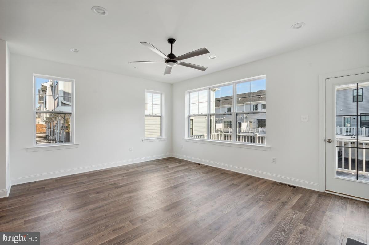 FREELAND SQUARE - Residential Lease