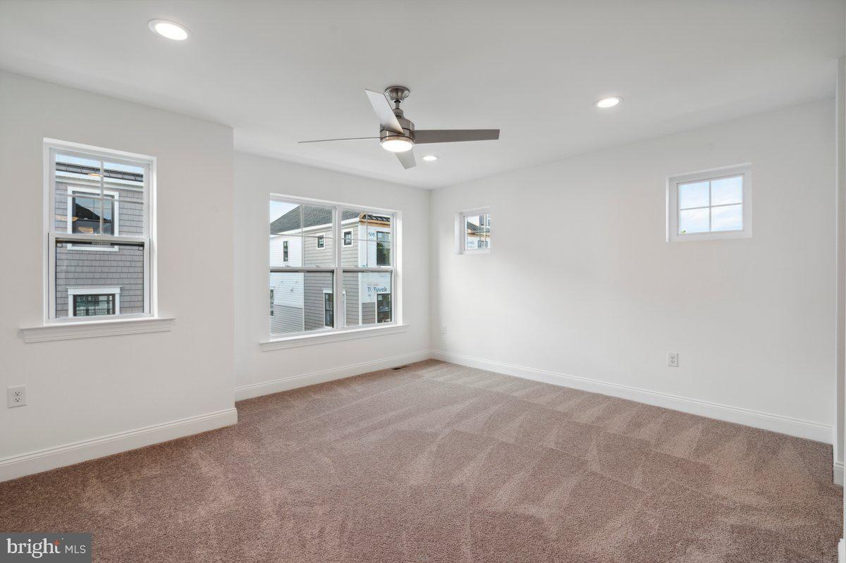 FREELAND SQUARE - Residential Lease