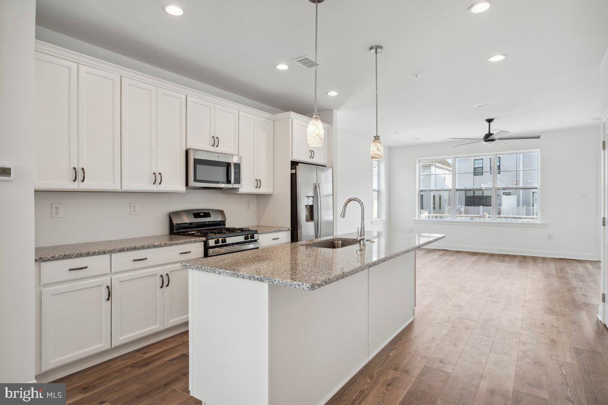 FREELAND SQUARE - Residential Lease