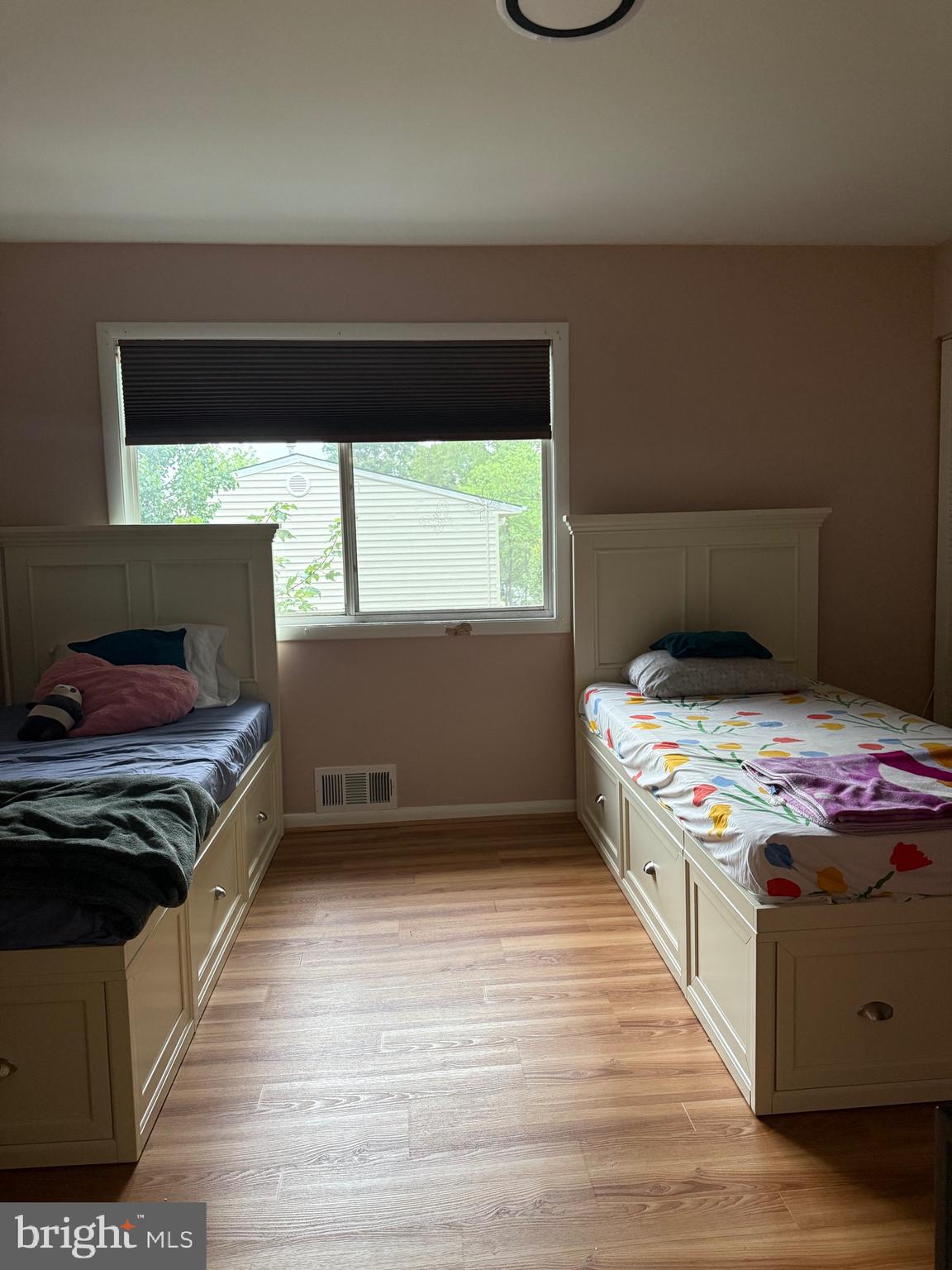 REFLECTION LAKE - Residential