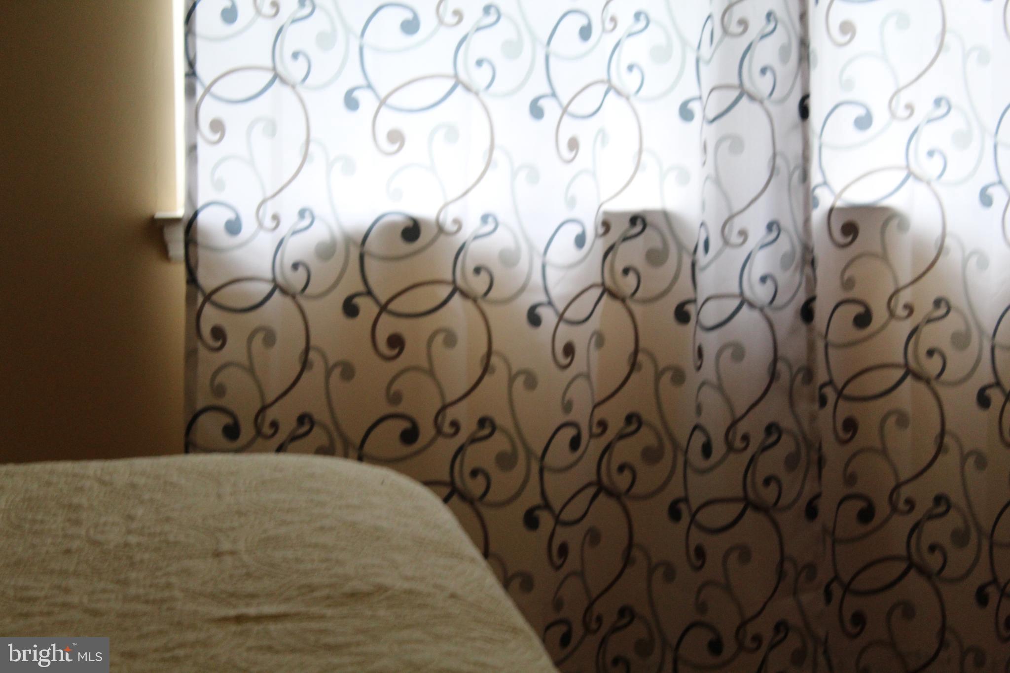 HEATHER KNOLL - Residential