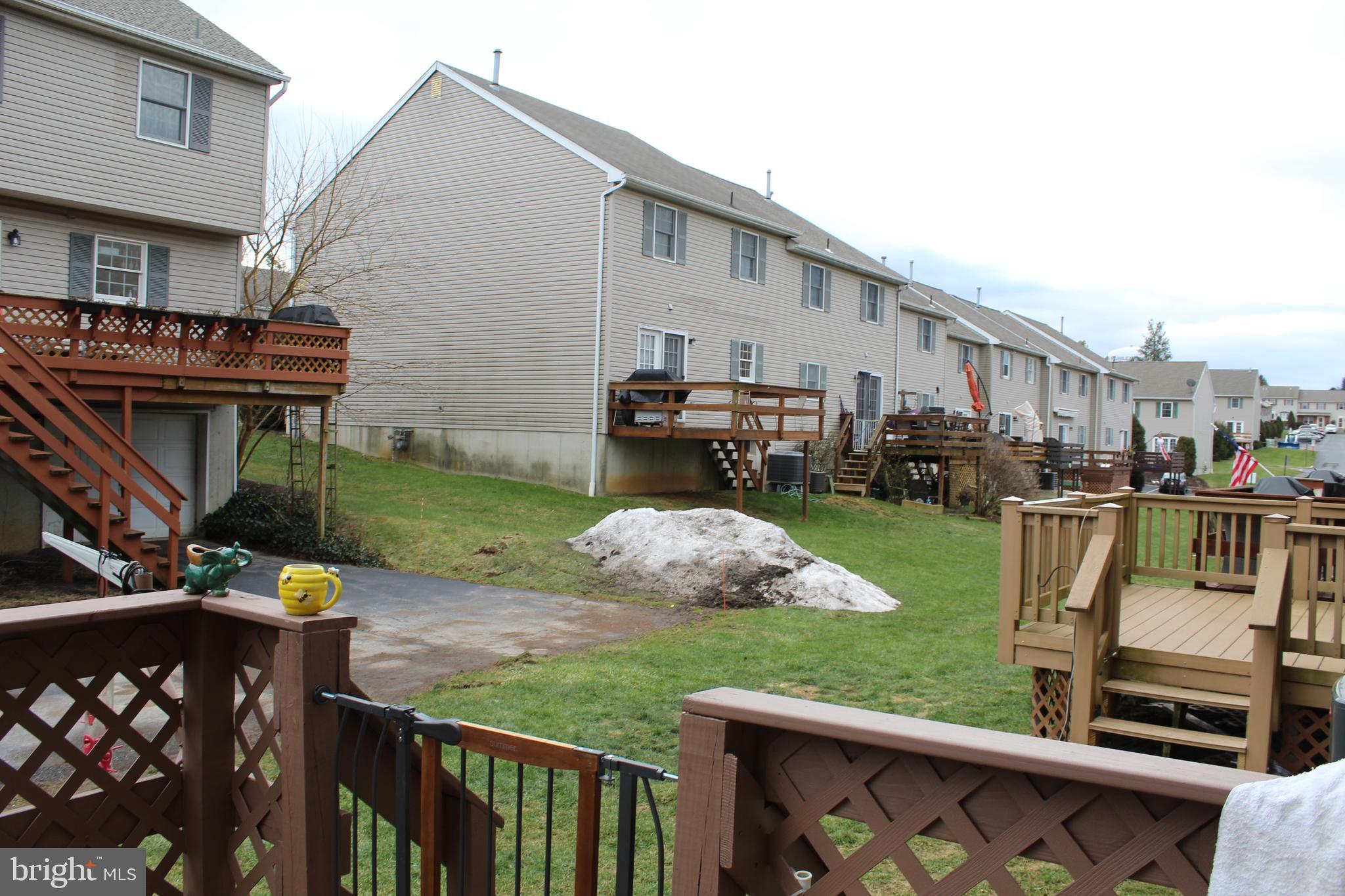 HEATHER KNOLL - Residential