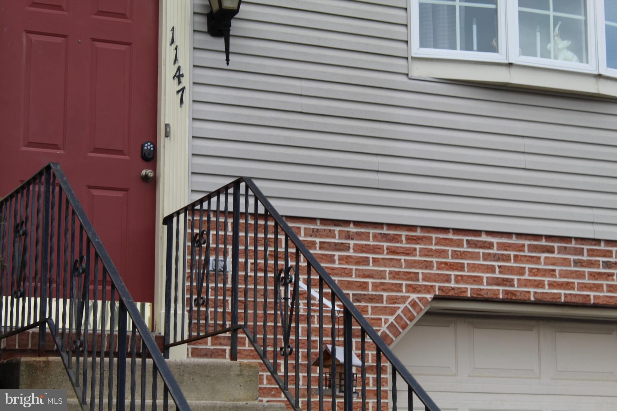 HEATHER KNOLL - Residential