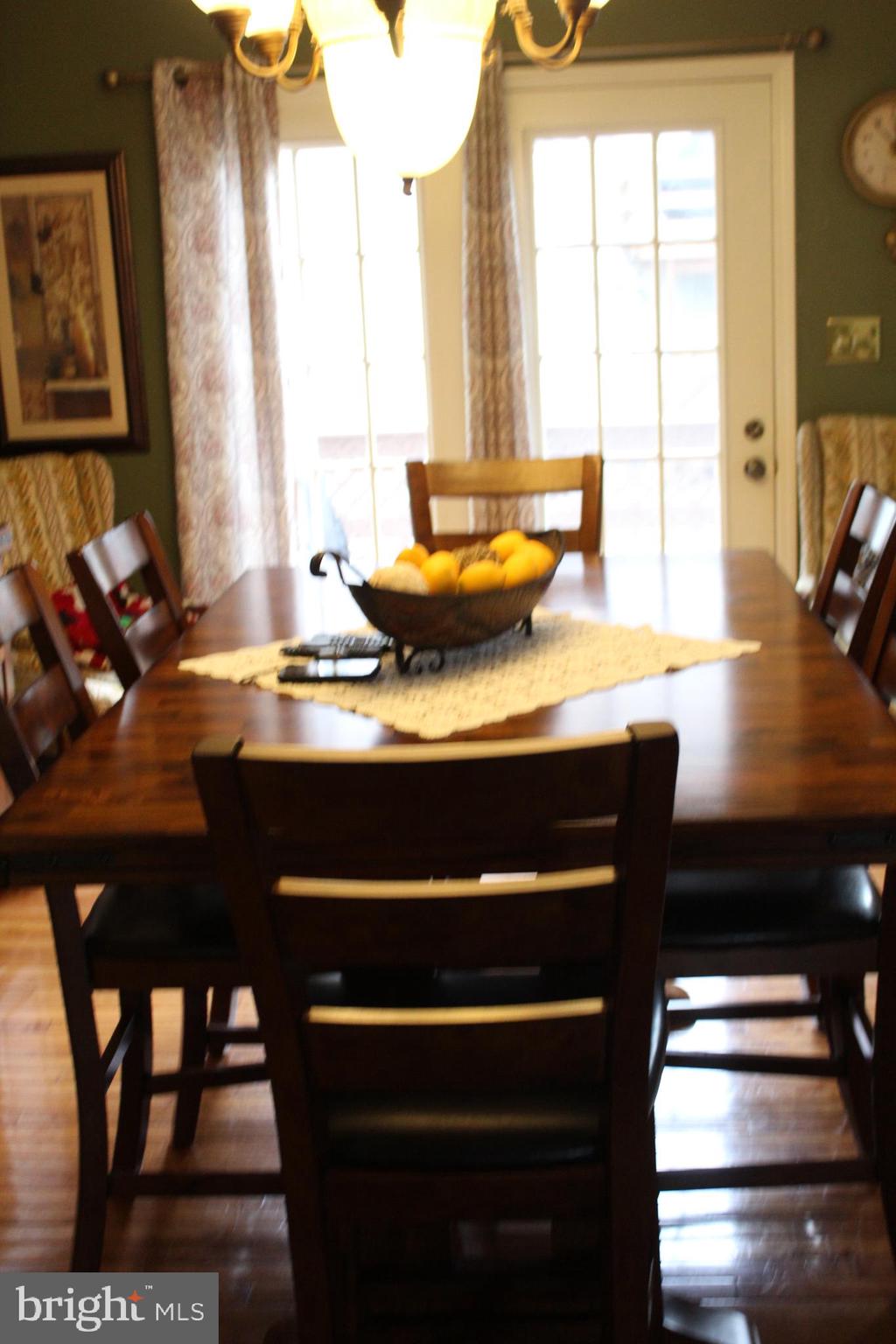 HEATHER KNOLL - Residential