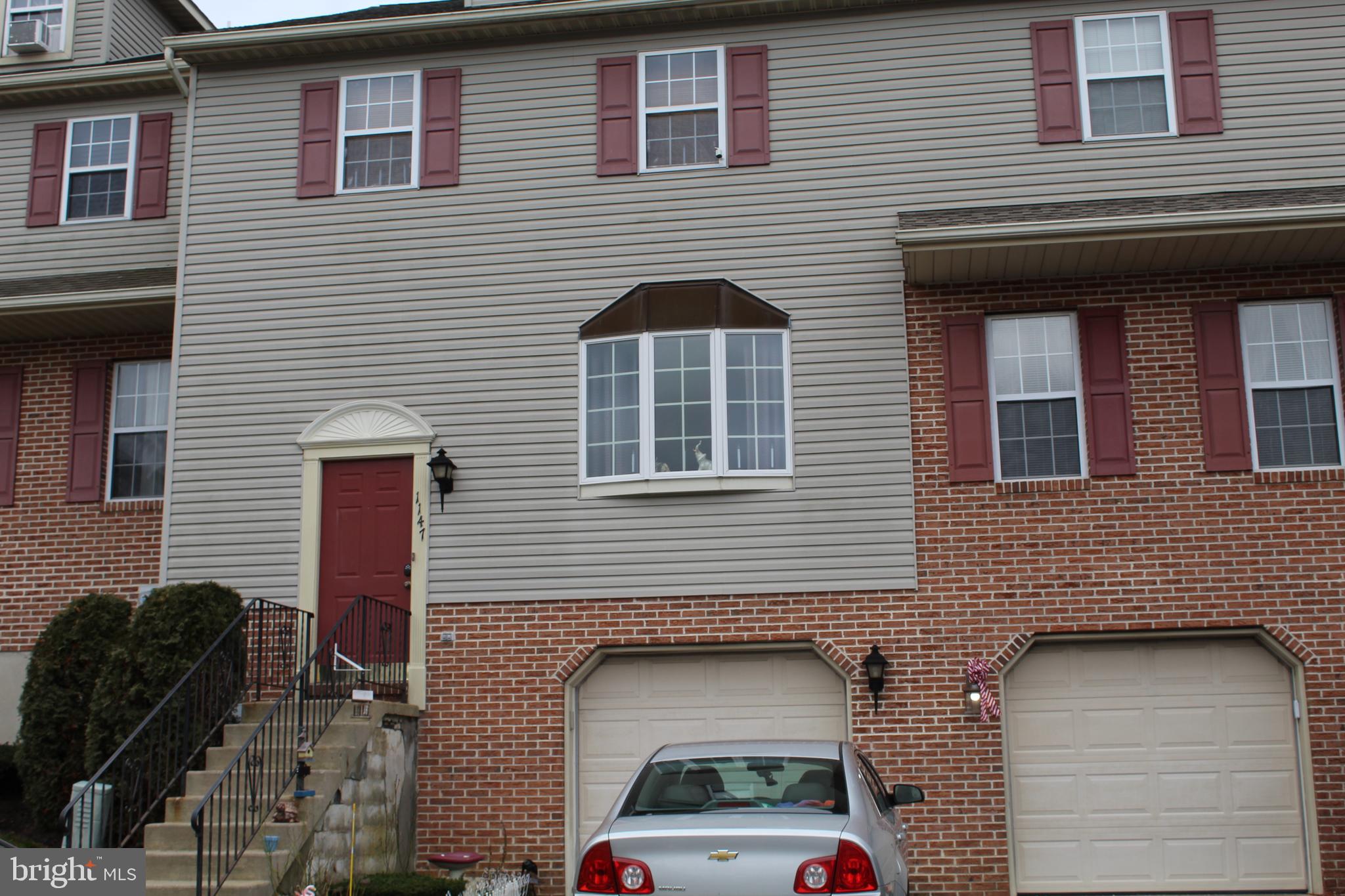 HEATHER KNOLL - Residential