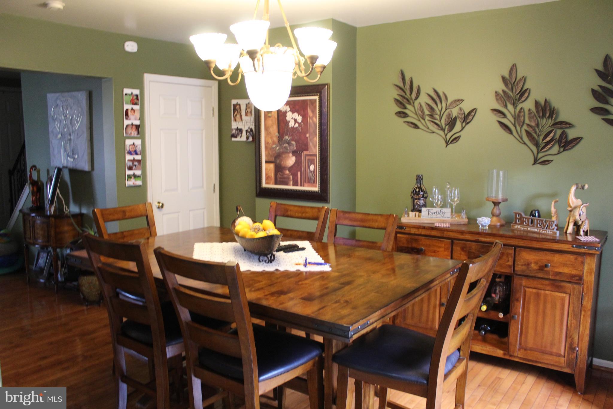 HEATHER KNOLL - Residential