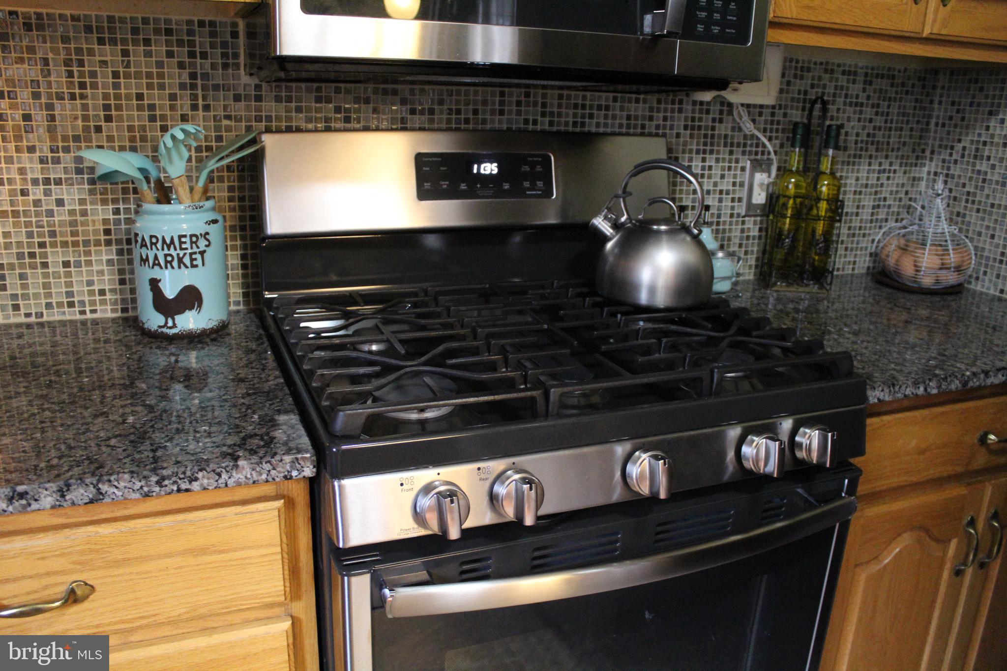 HEATHER KNOLL - Residential