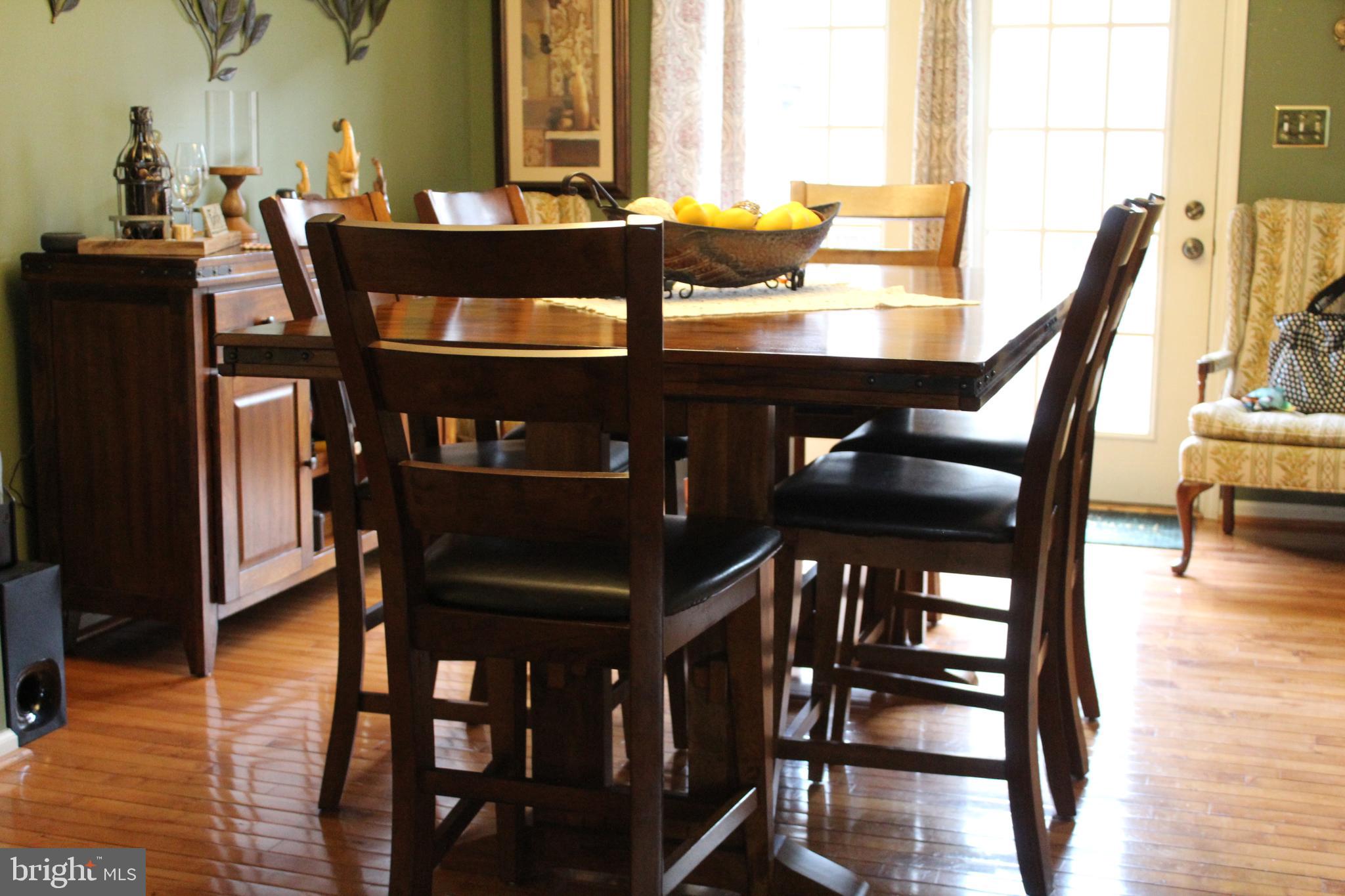 HEATHER KNOLL - Residential