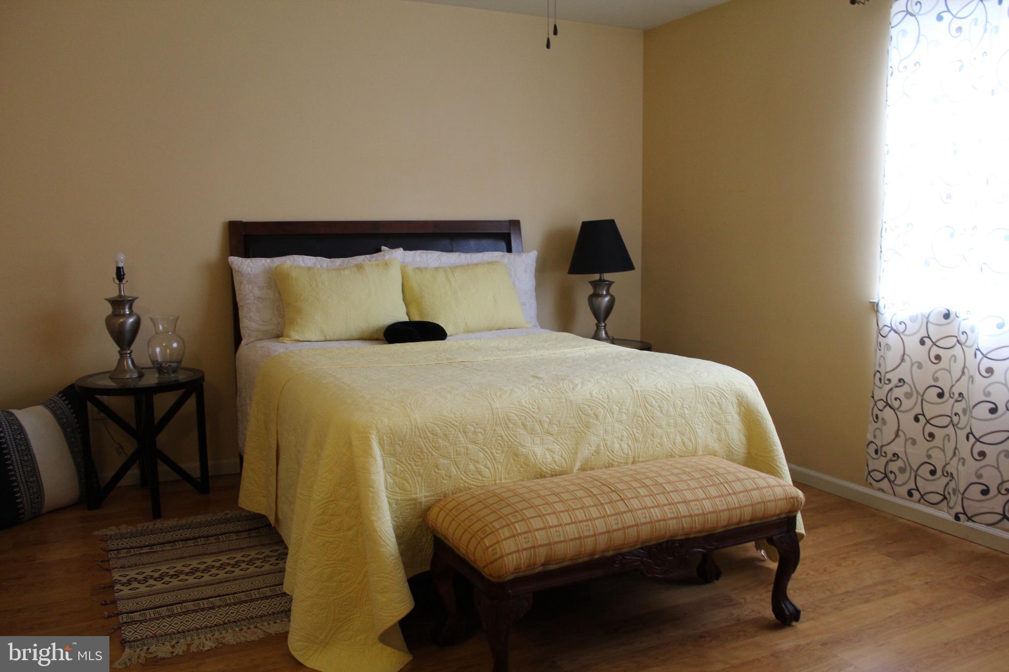 HEATHER KNOLL - Residential