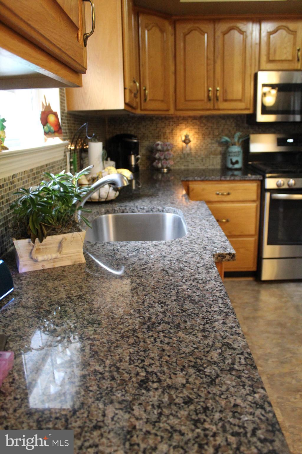 HEATHER KNOLL - Residential