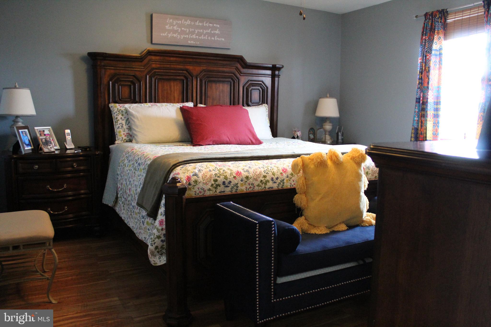 HEATHER KNOLL - Residential