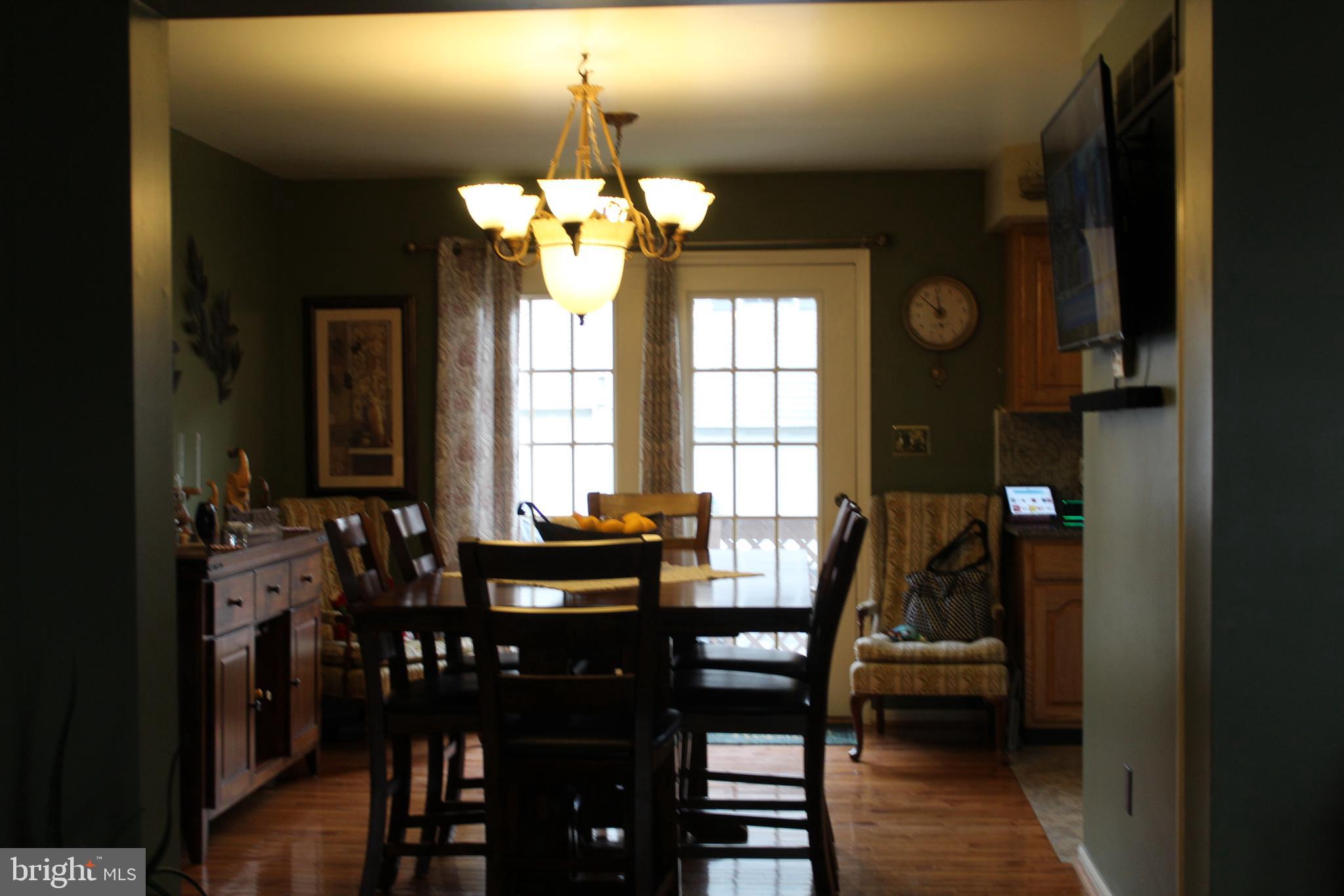 HEATHER KNOLL - Residential