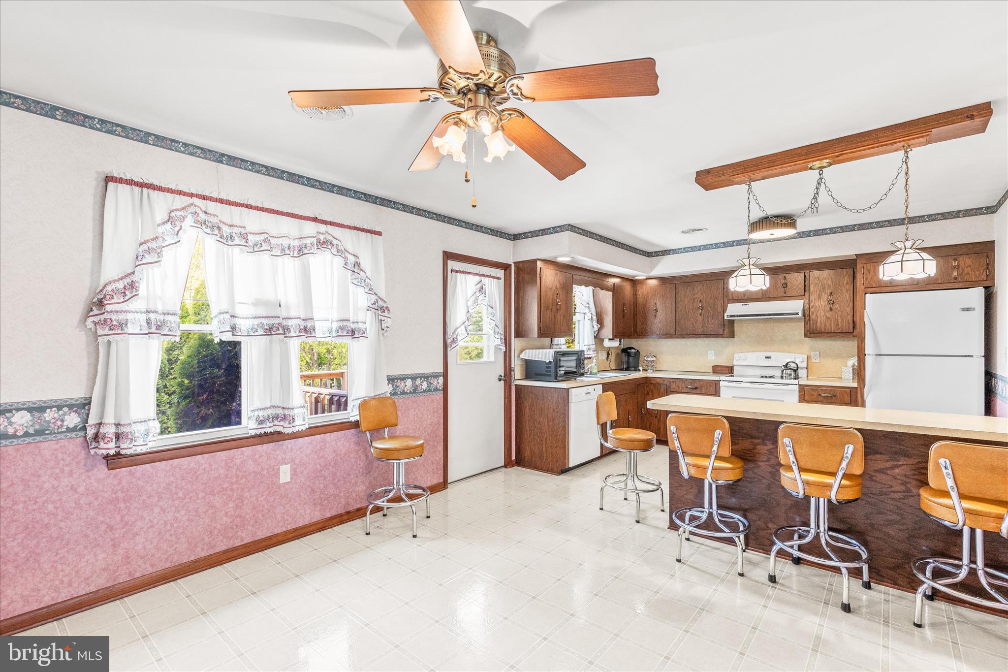 TANGLEWOOD HGHTS - Residential