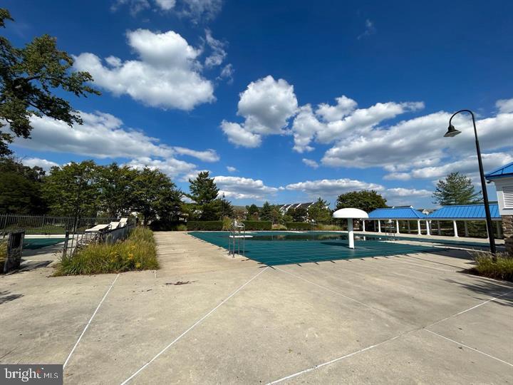 PINEY ORCHARD - Residential Lease