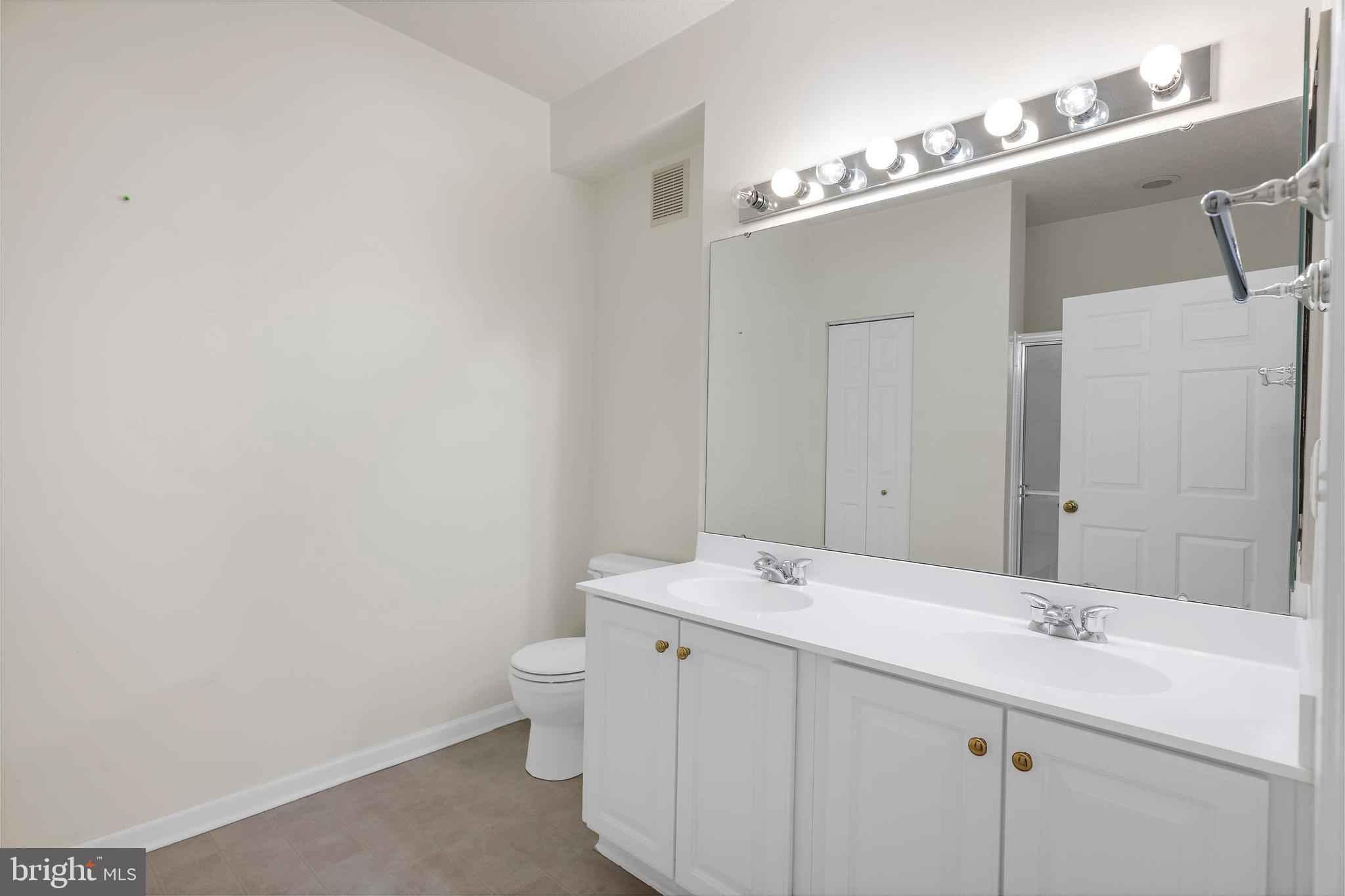 PINEY ORCHARD - Residential Lease