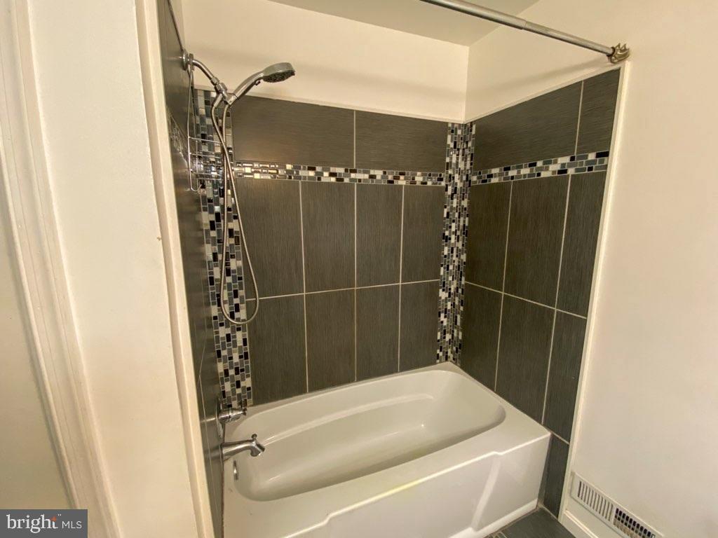 WASENA HEIGHTS - Residential