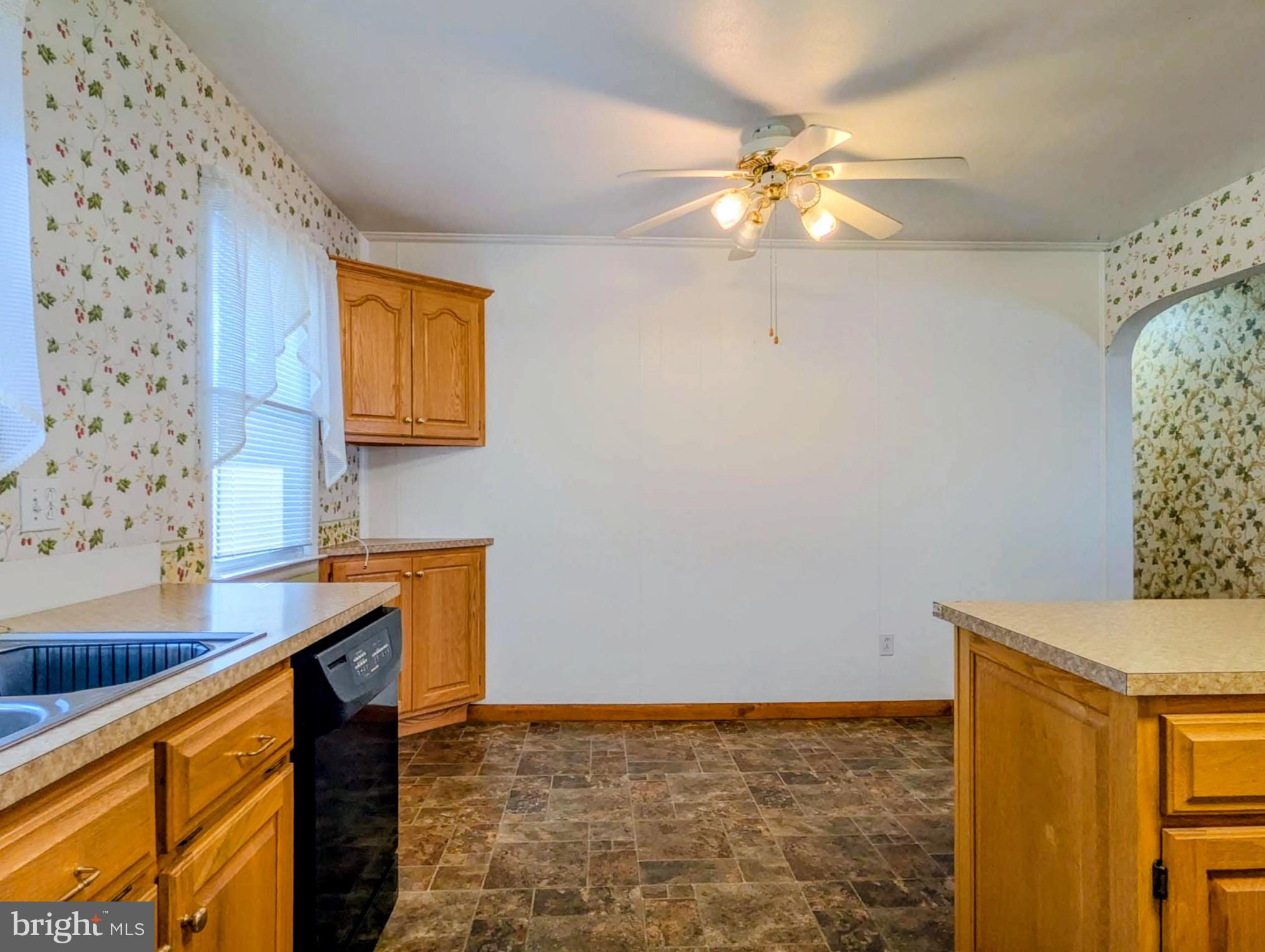 EVERETT - Residential