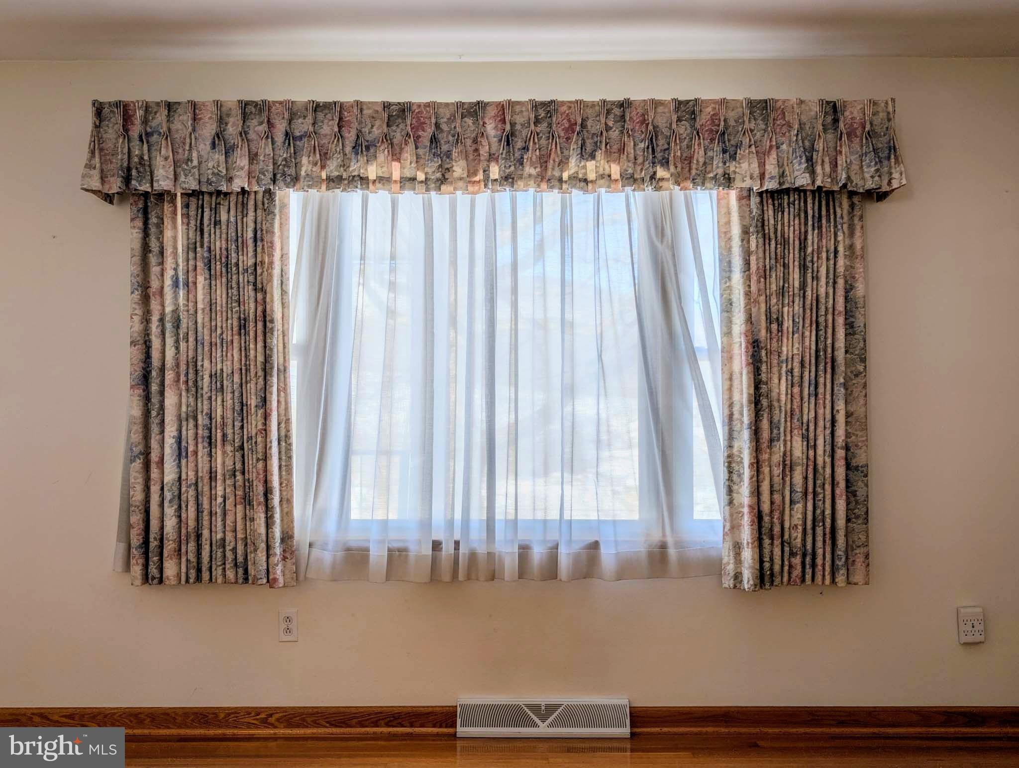 EVERETT - Residential