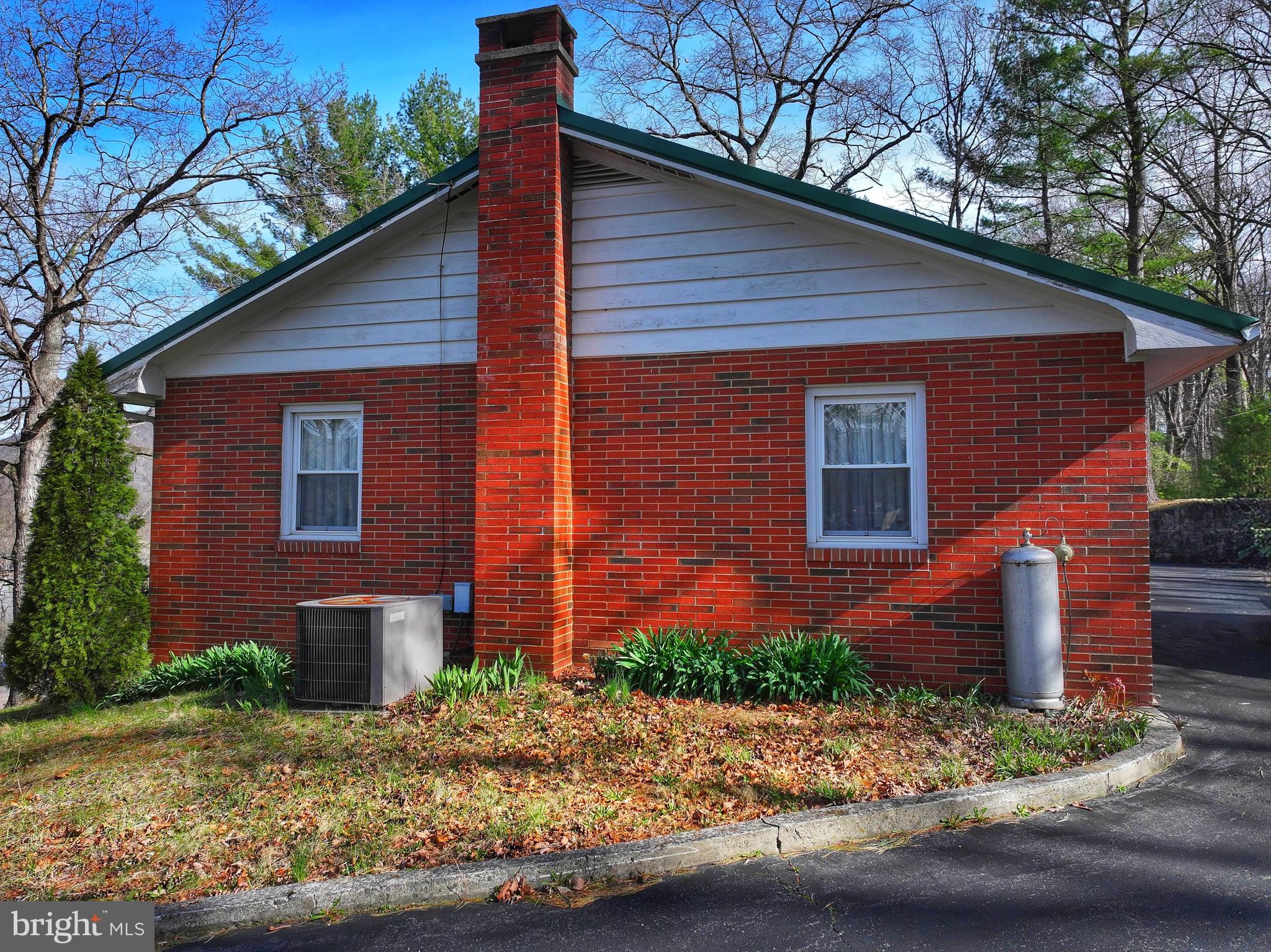 EVERETT - Residential