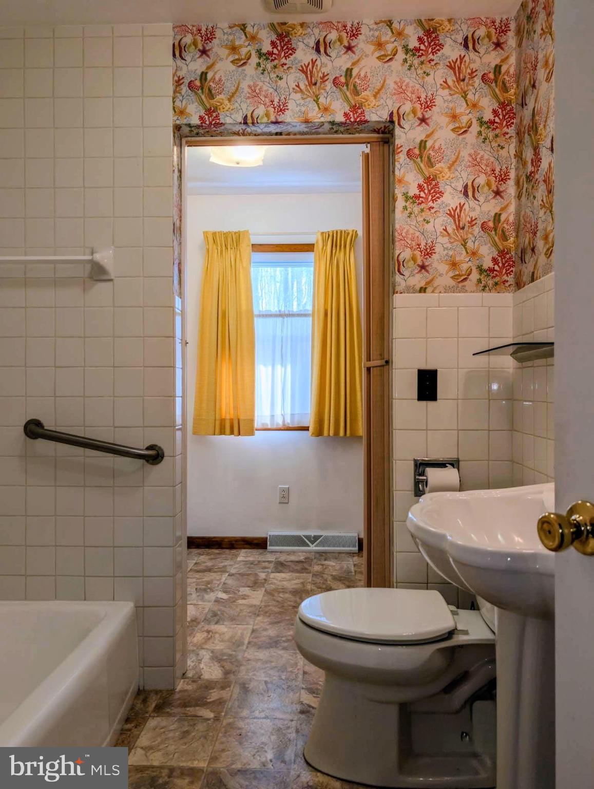 EVERETT - Residential