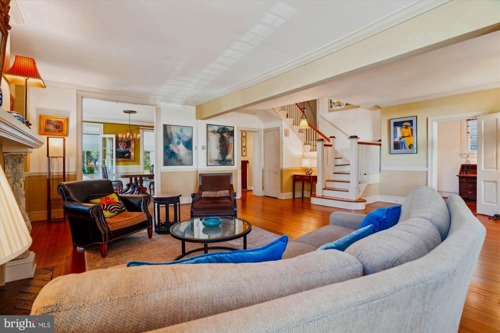 MURRAY HILL - Residential