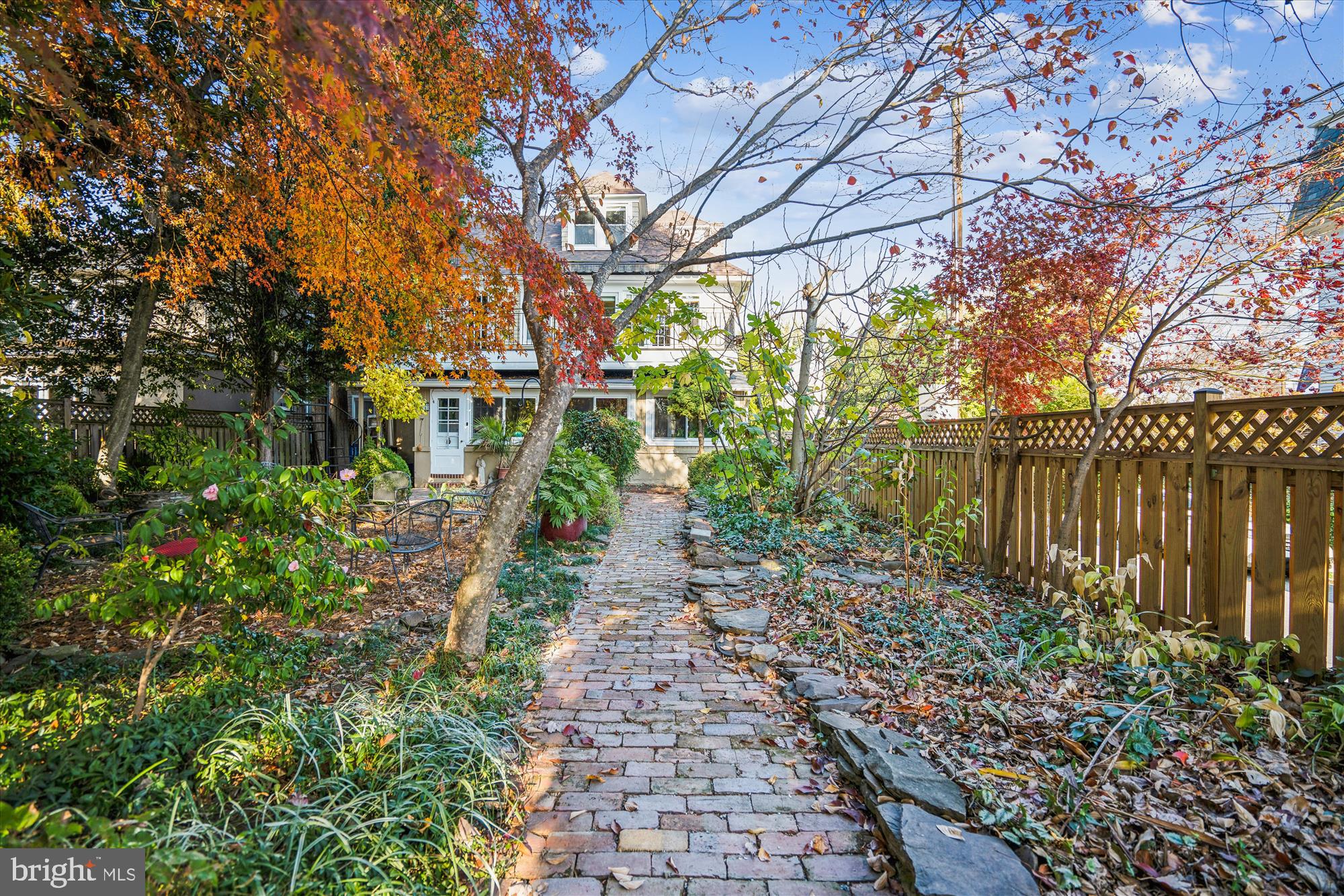 MURRAY HILL - Residential