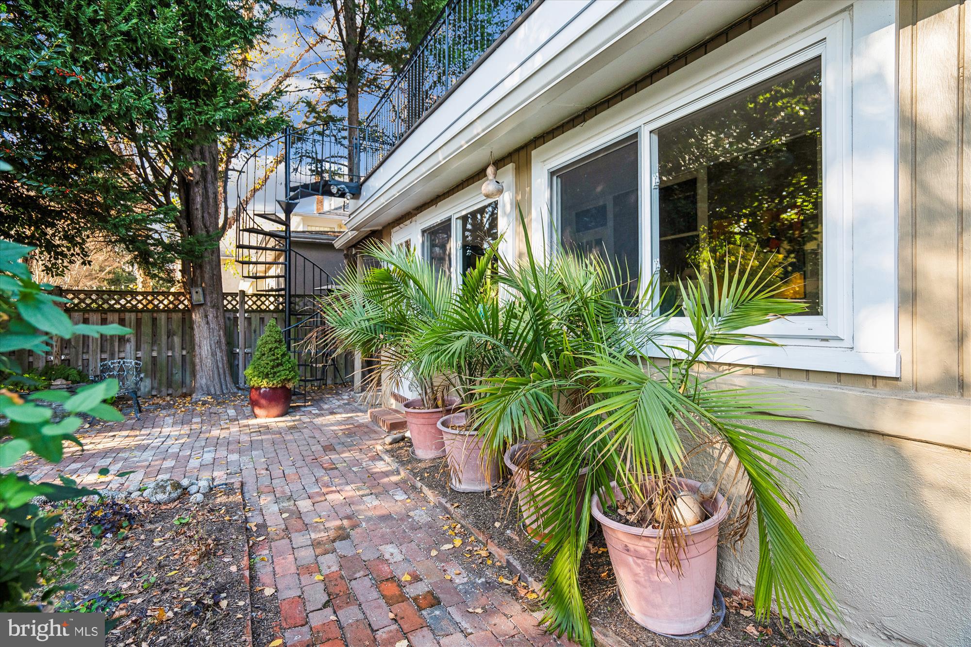 MURRAY HILL - Residential