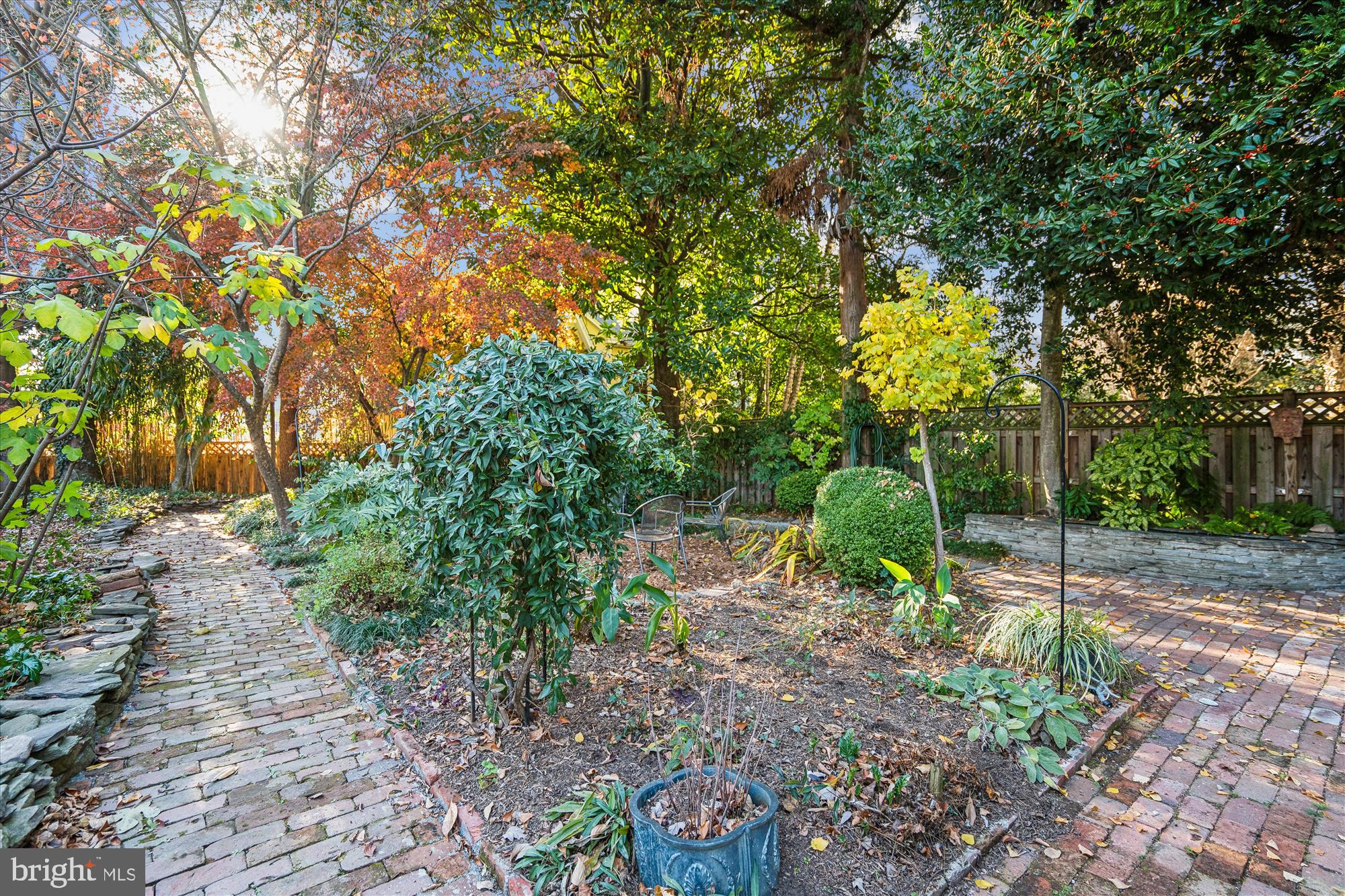 MURRAY HILL - Residential